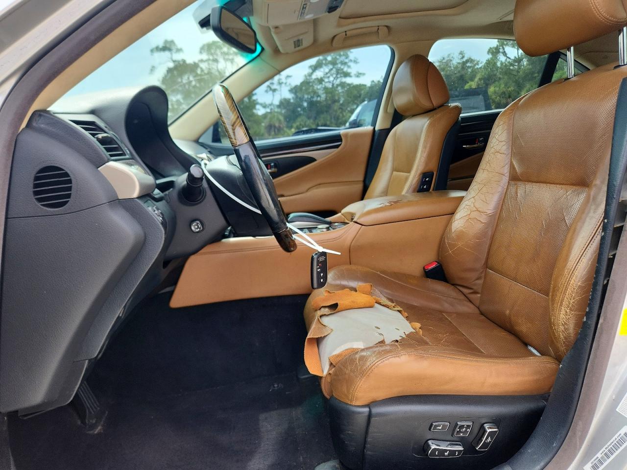2013 Lexus Ls 460 Silver vin: JTHBL5EF6D5116983