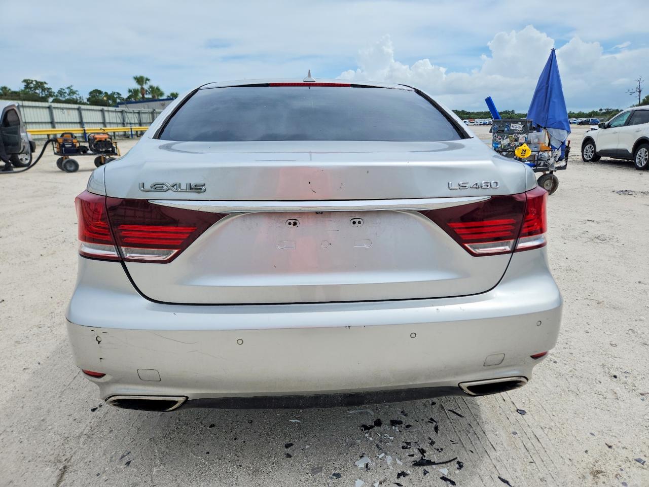 2013 Lexus Ls 460 Silver vin: JTHBL5EF6D5116983