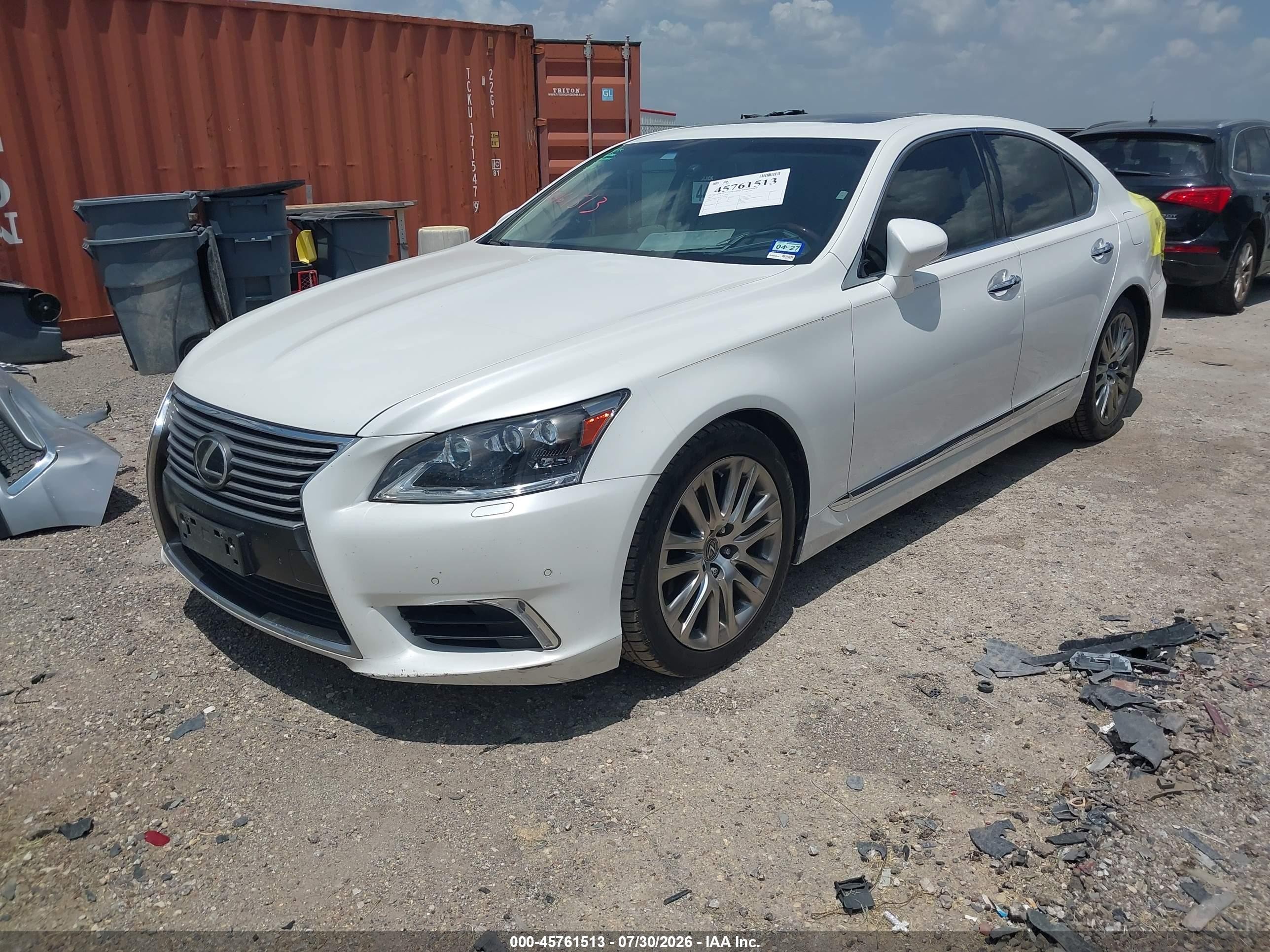 2015 Lexus Ls 460   White vin: JTHBL5EF6F5135469