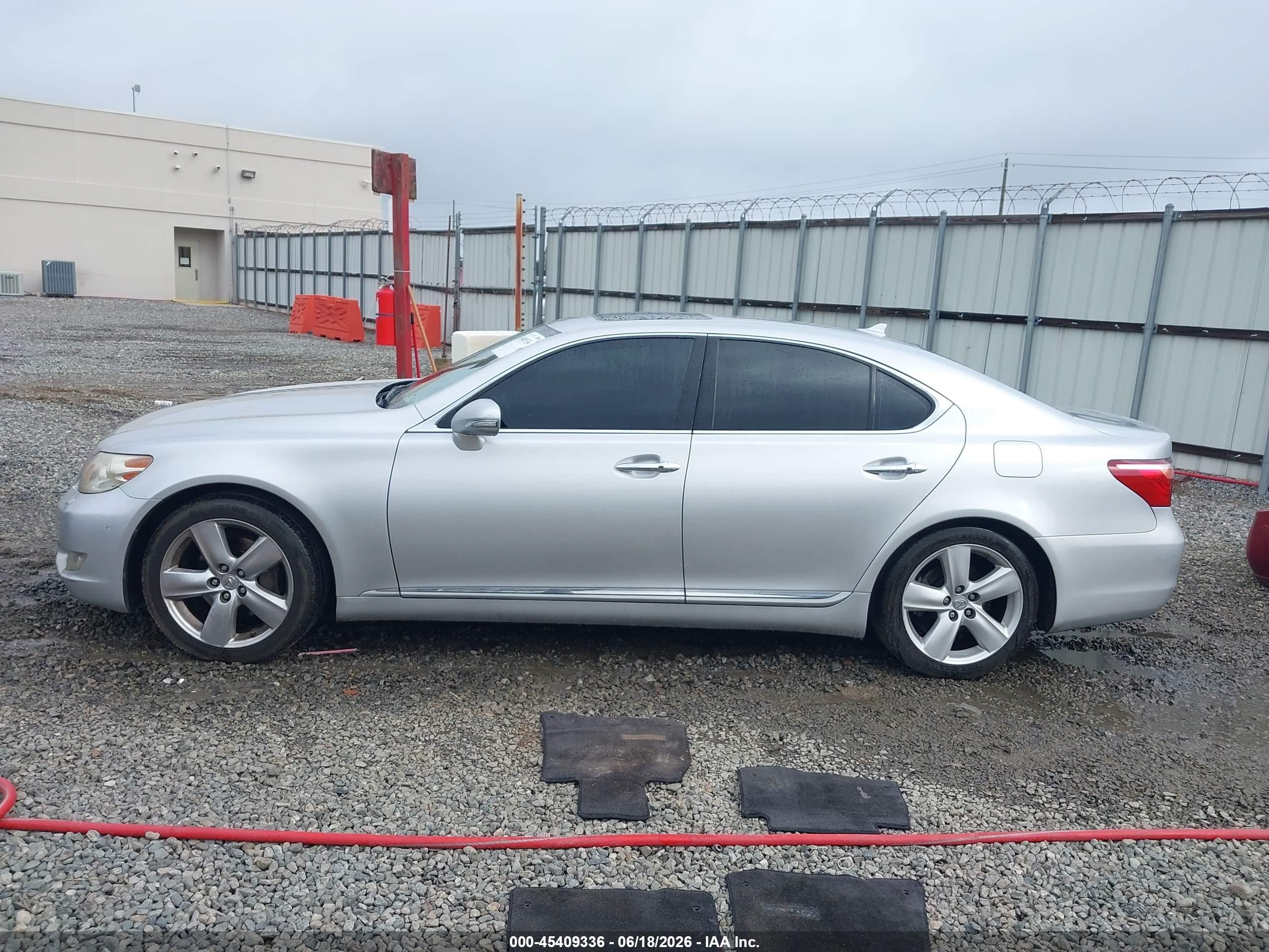 2010 Lexus Ls 460   Silver vin: JTHBL5EF7A5092558