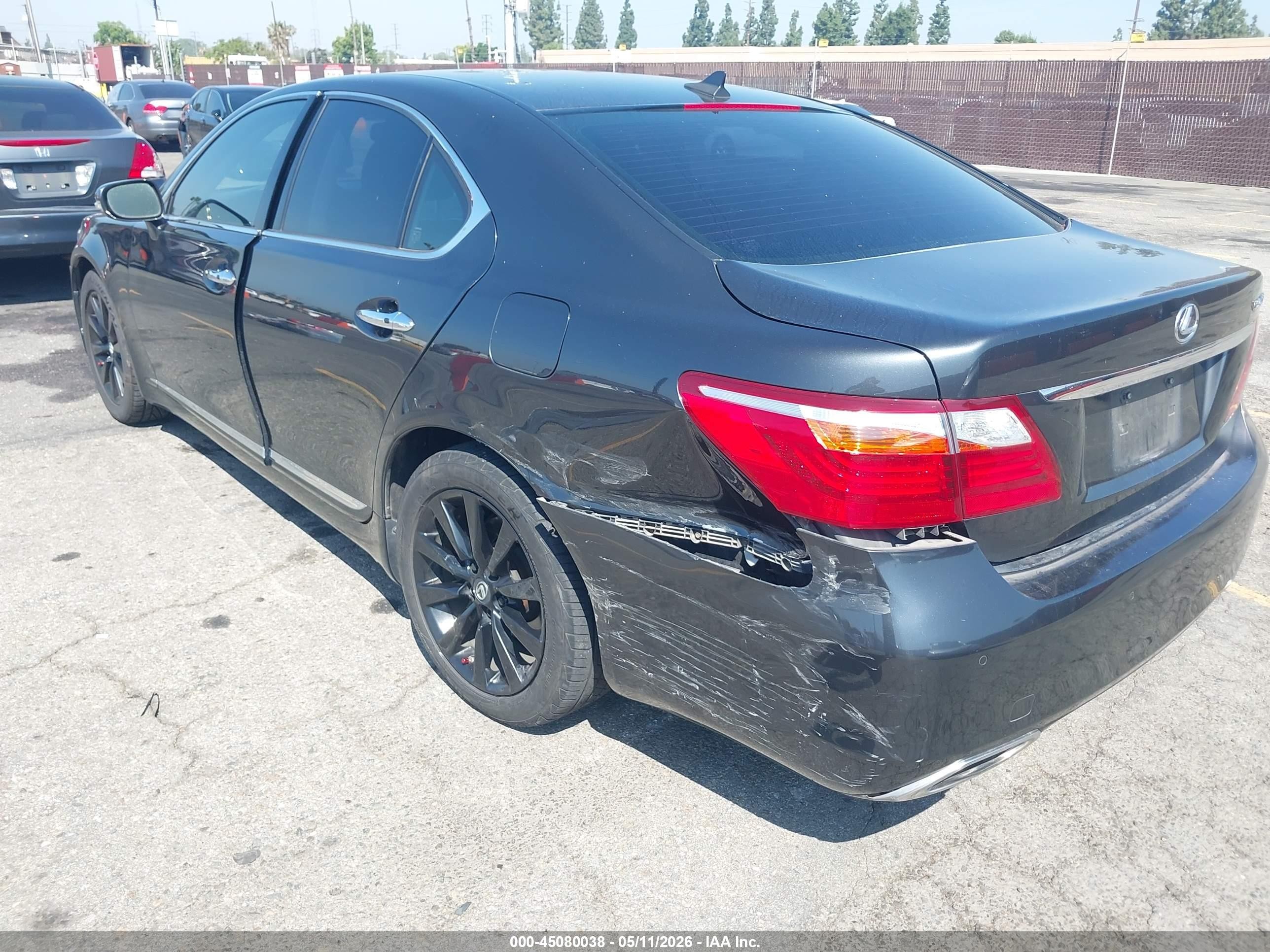 2011 Lexus Ls 460   Gray vin: JTHBL5EF7B5105827