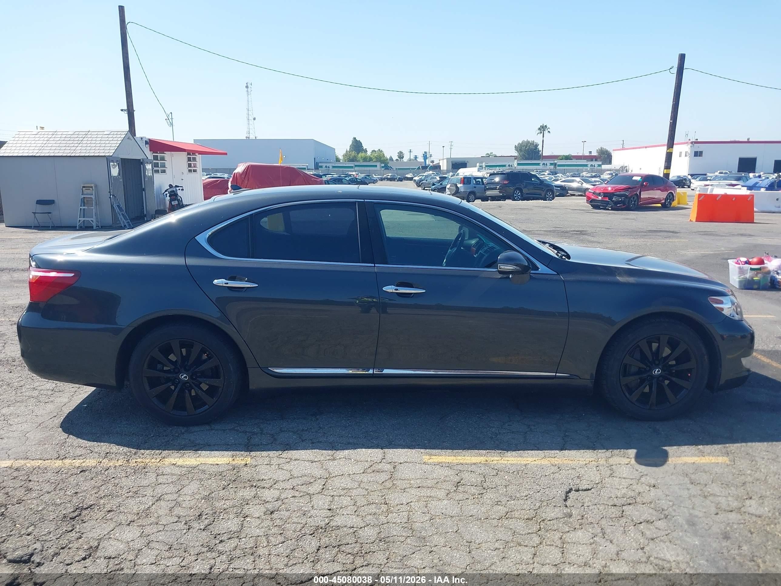 2011 Lexus Ls 460   Gray vin: JTHBL5EF7B5105827