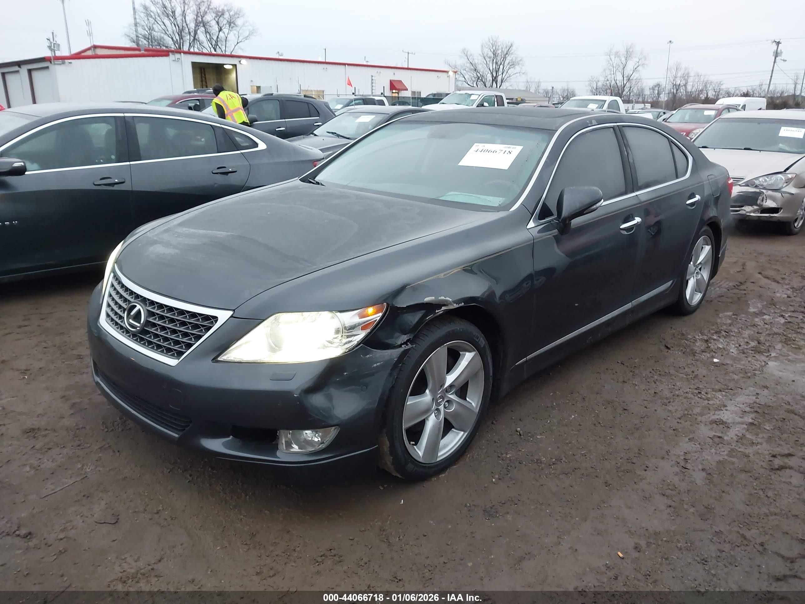 2011 Lexus Ls 460   Серый vin: JTHBL5EF7B5107528