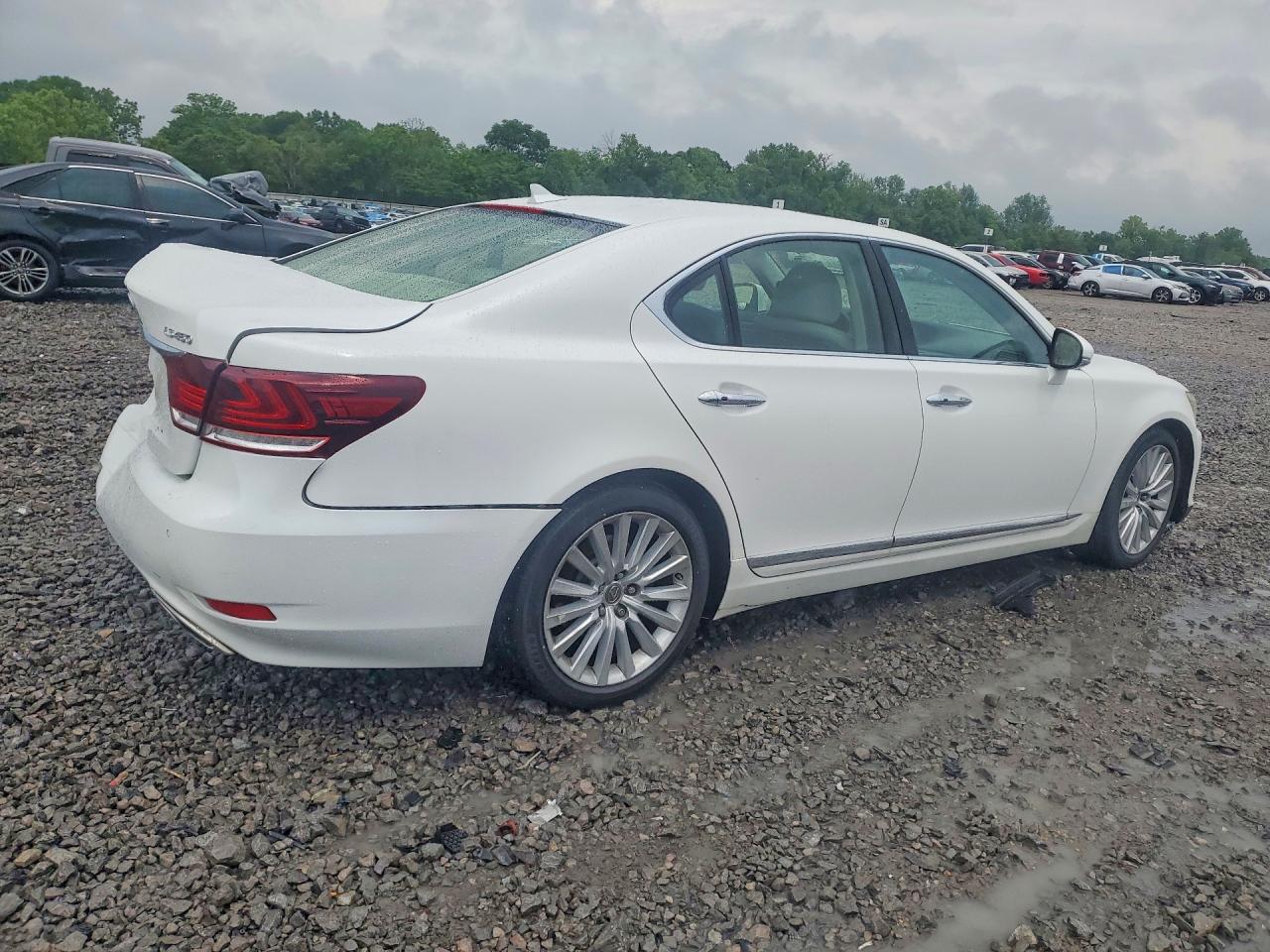 2013 Lexus Ls 460 White vin: JTHBL5EF7D5116281