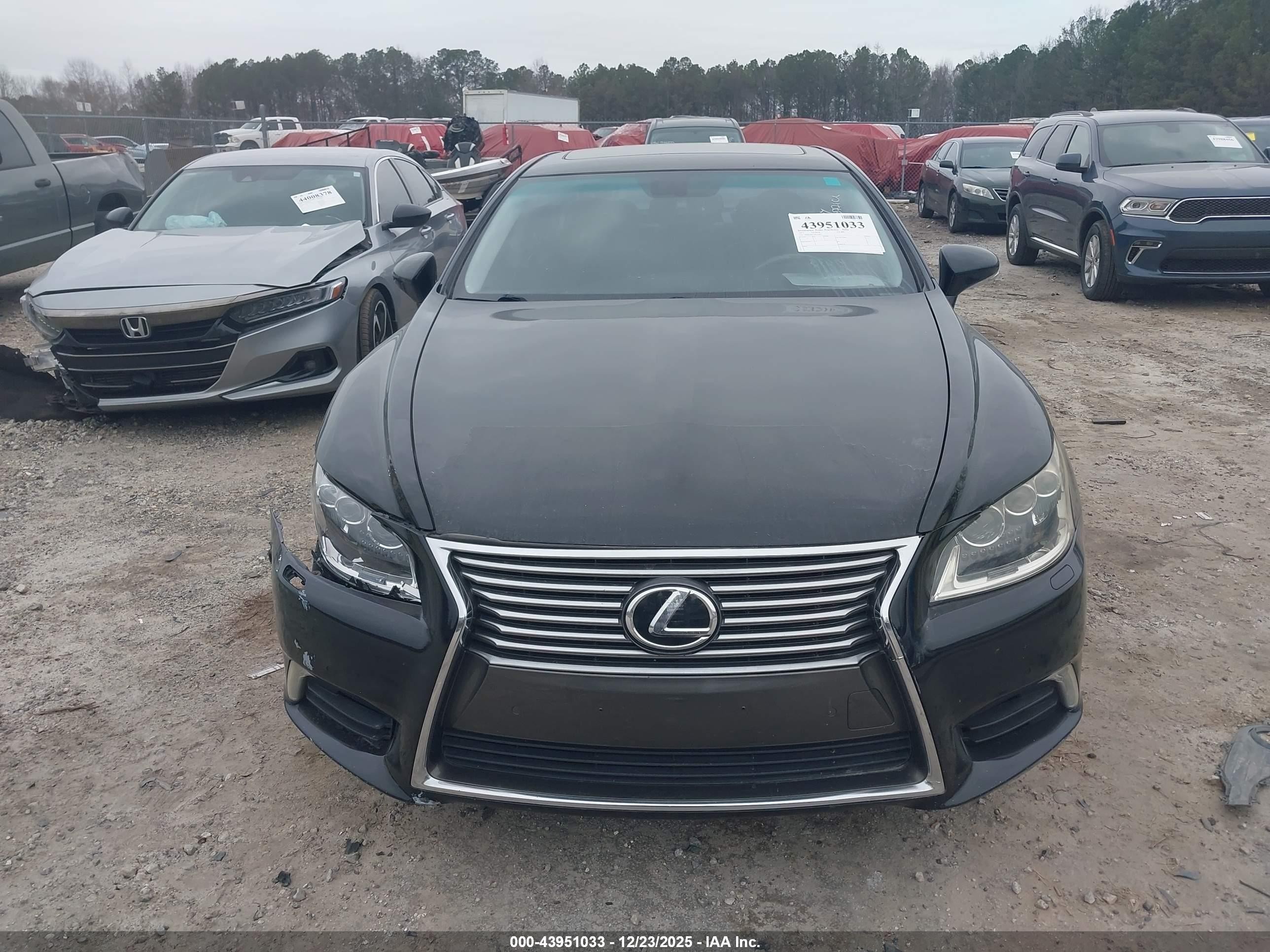 2013 Lexus Ls 460   Black vin: JTHBL5EF7D5123831