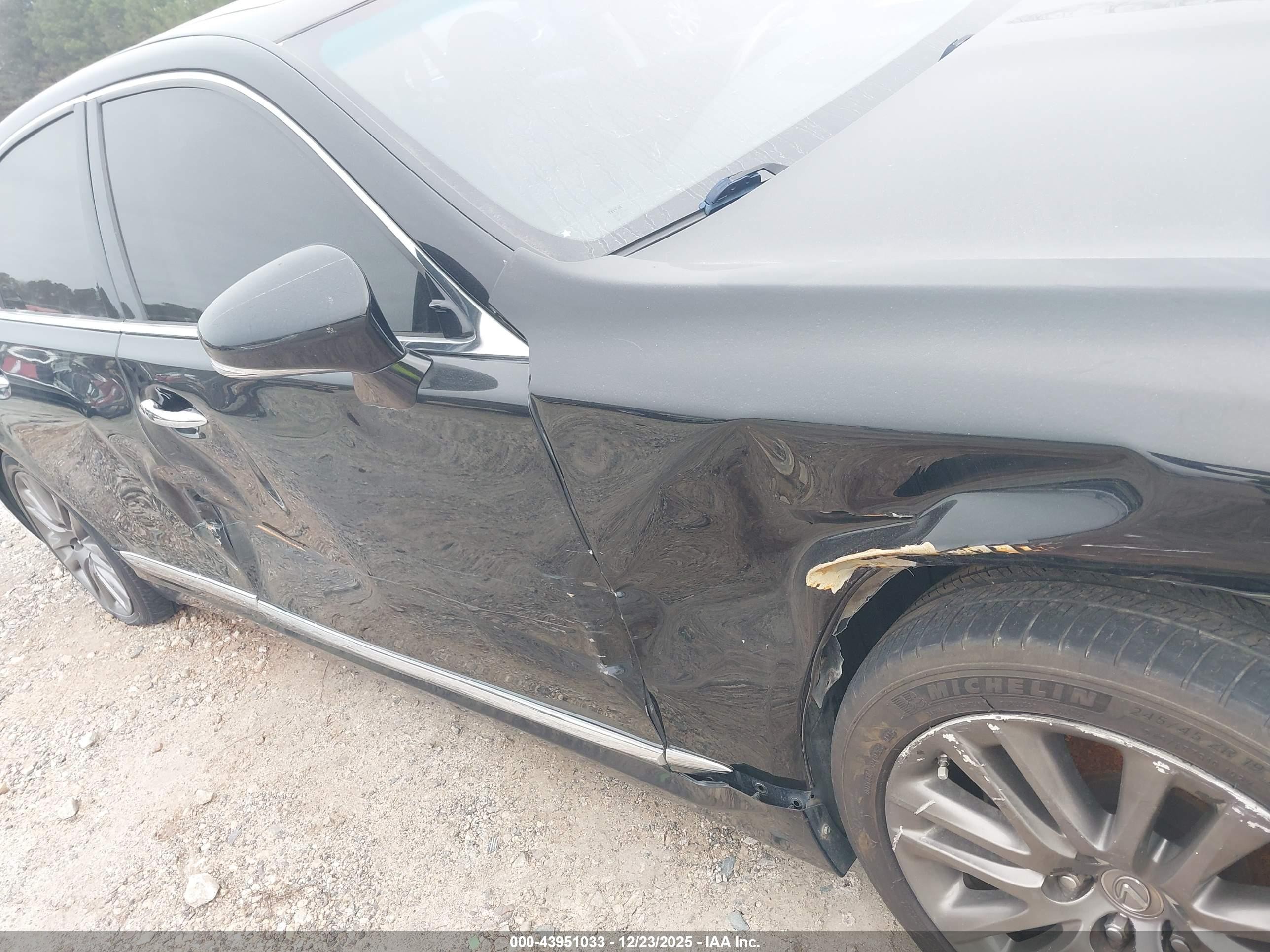 2013 Lexus Ls 460   Black vin: JTHBL5EF7D5123831