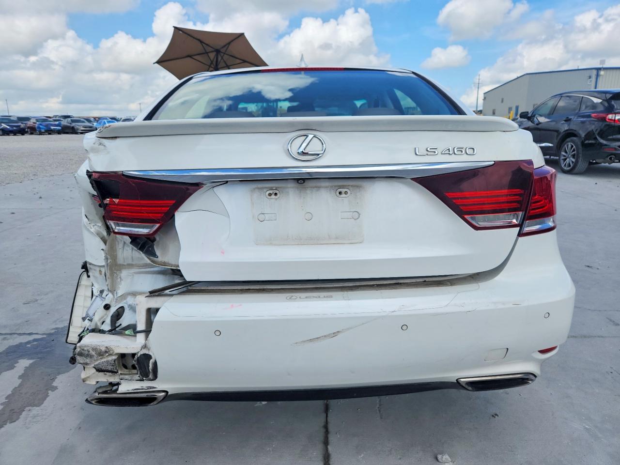 2015 Lexus Ls 460 White vin: JTHBL5EF7F5133293