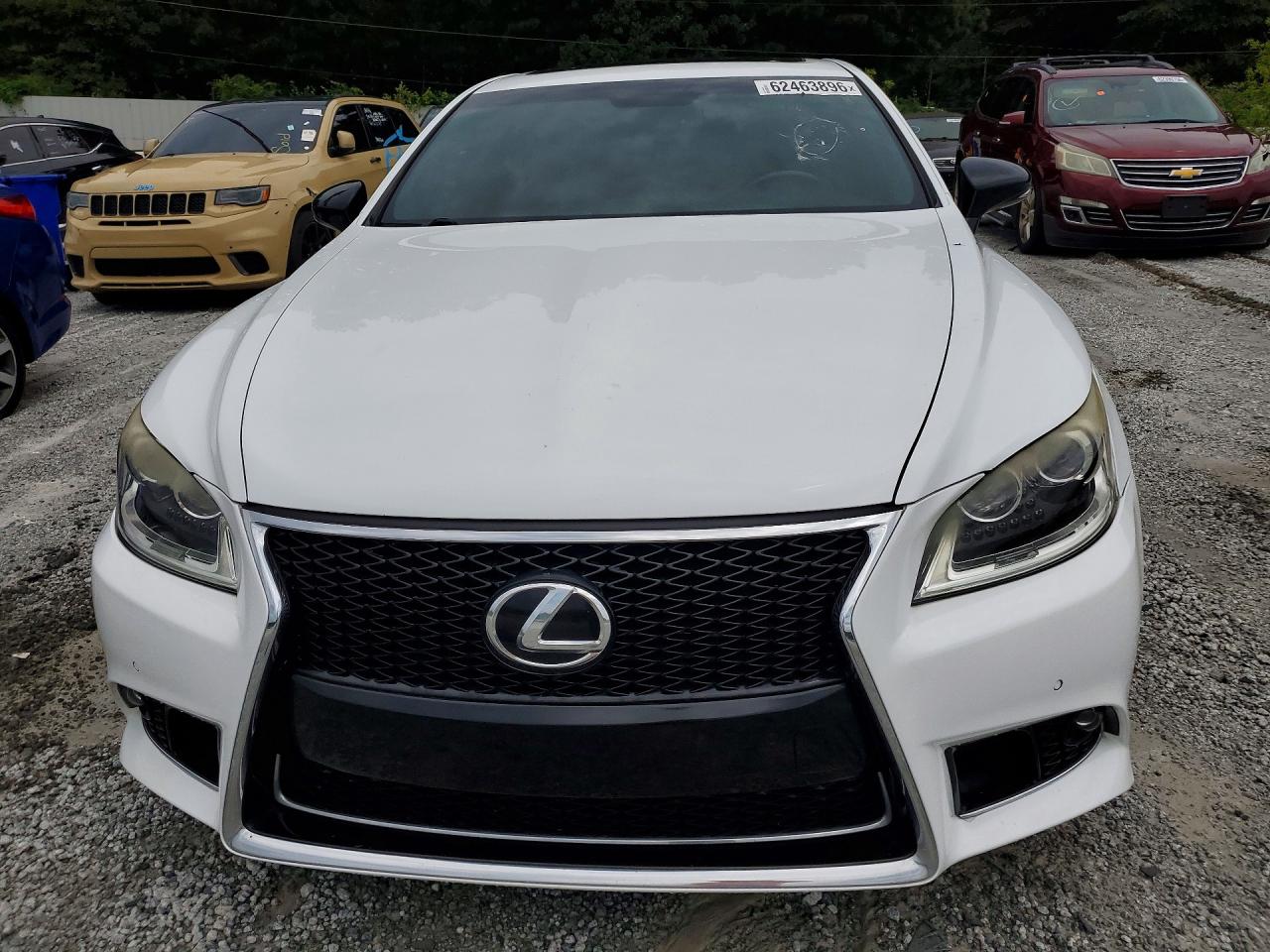 2015 Lexus Ls 460 Белый vin: JTHBL5EF7F5135884