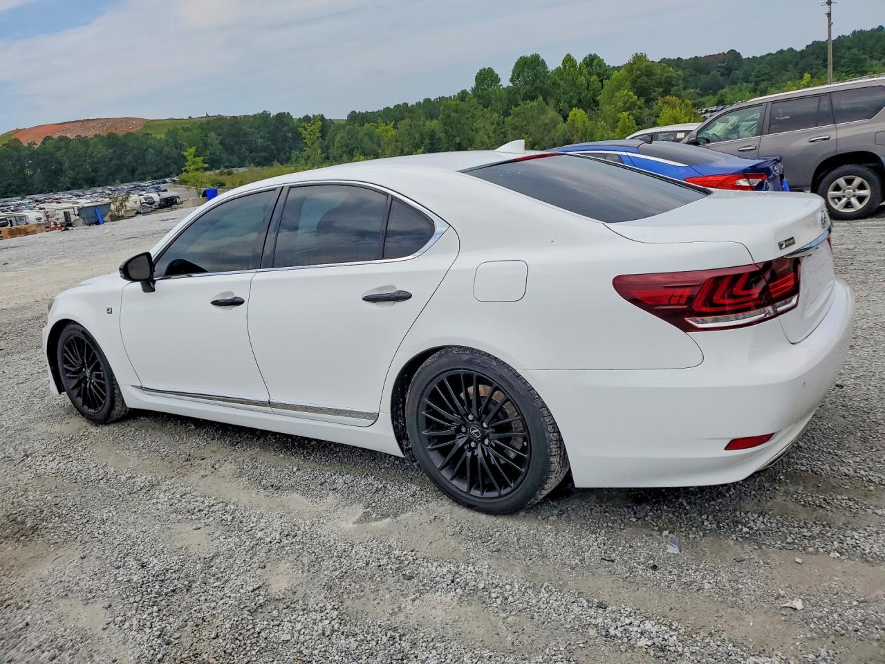 2015 Lexus Ls 460 Белый vin: JTHBL5EF7F5135884