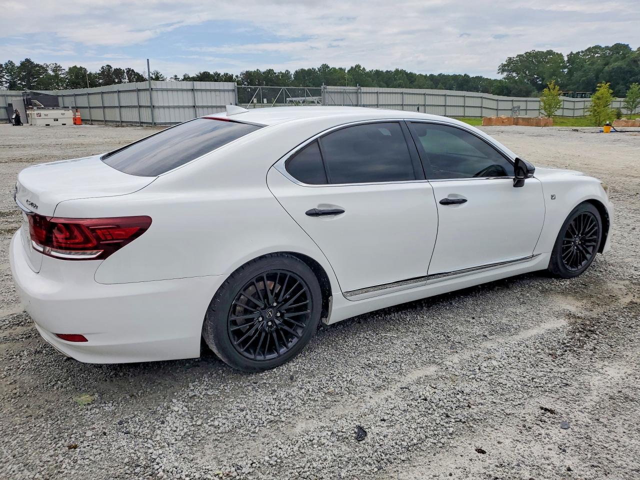2015 Lexus Ls 460 Белый vin: JTHBL5EF7F5135884