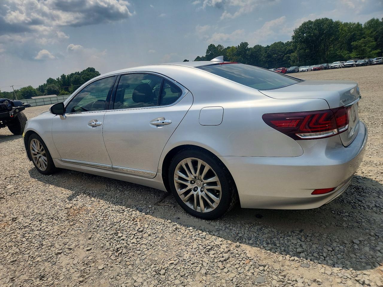 2015 Lexus Ls 460 Silver vin: JTHBL5EF7F5137425