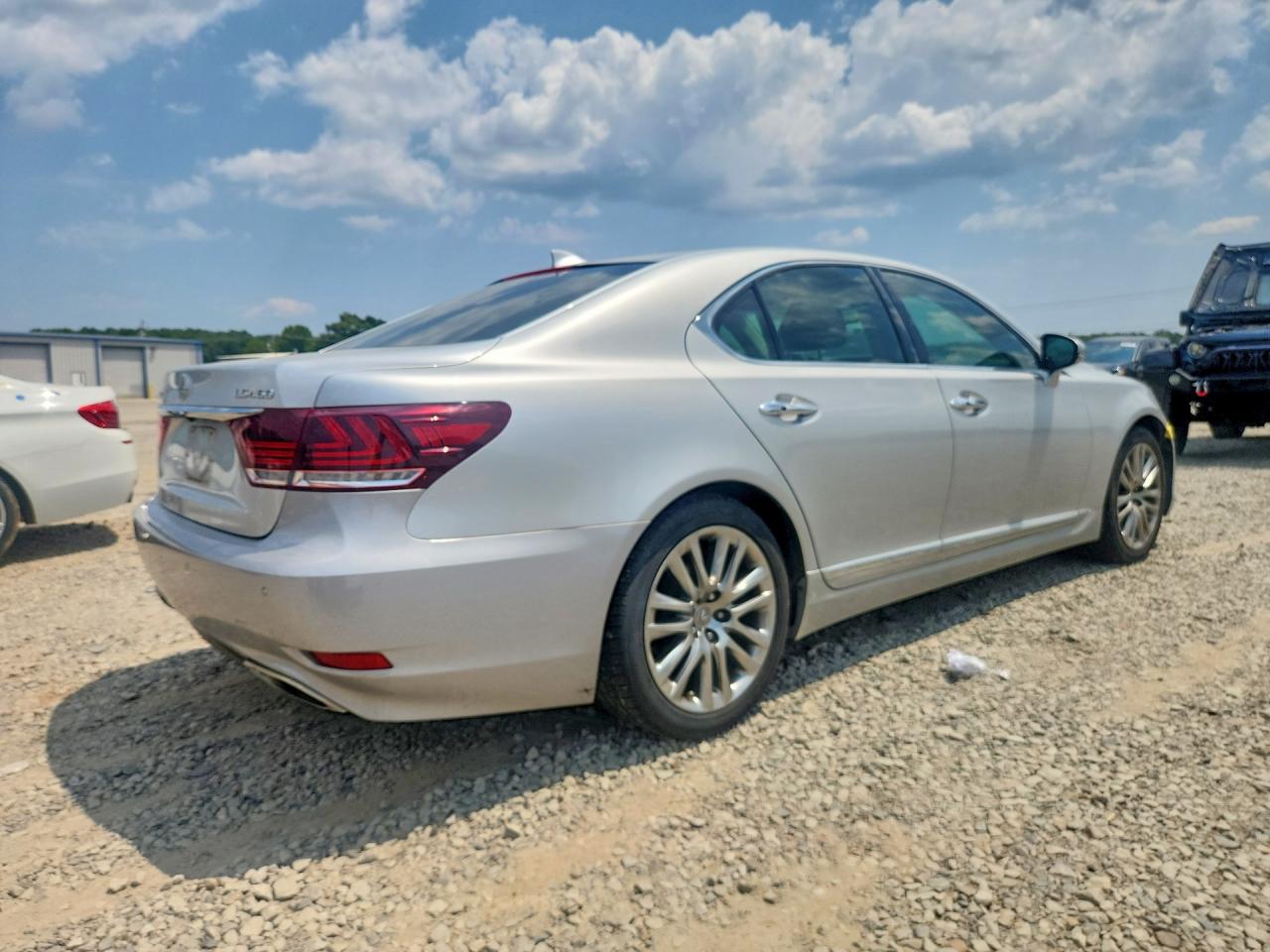 2015 Lexus Ls 460 Silver vin: JTHBL5EF7F5137425
