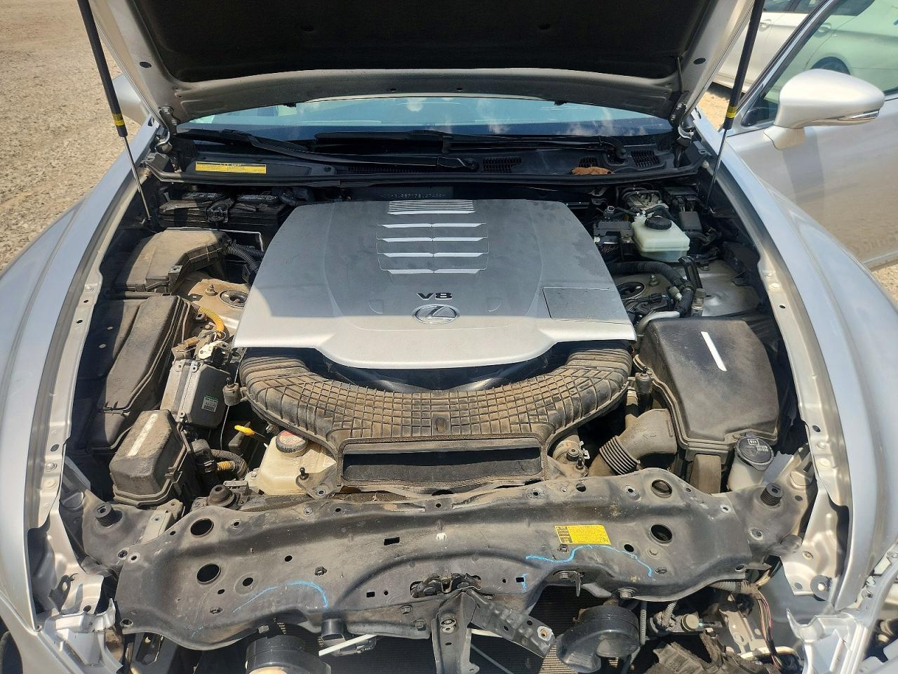 2015 Lexus Ls 460 Silver vin: JTHBL5EF7F5137425