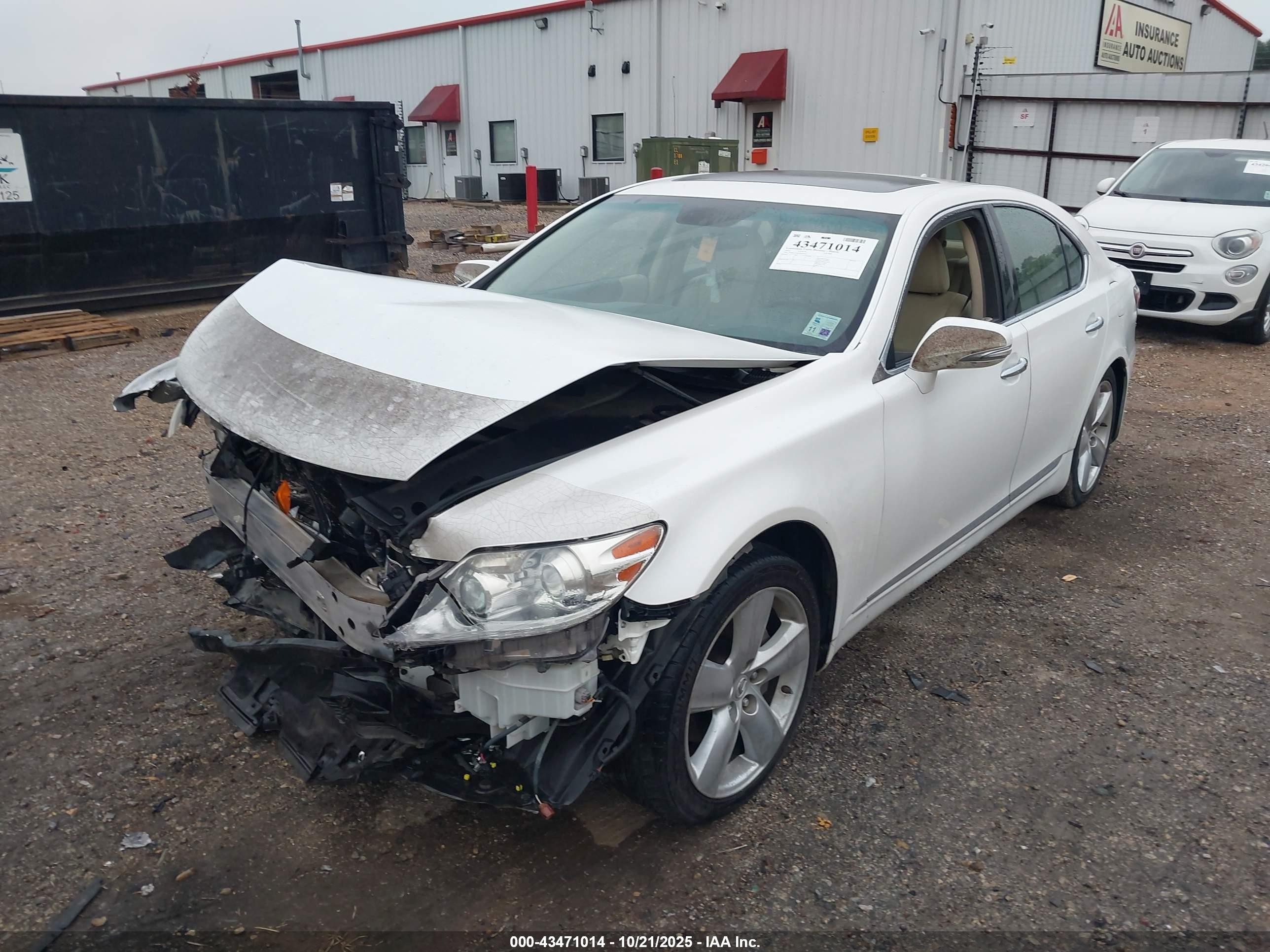 2010 Lexus Ls 460   Белый vin: JTHBL5EF8A5097459