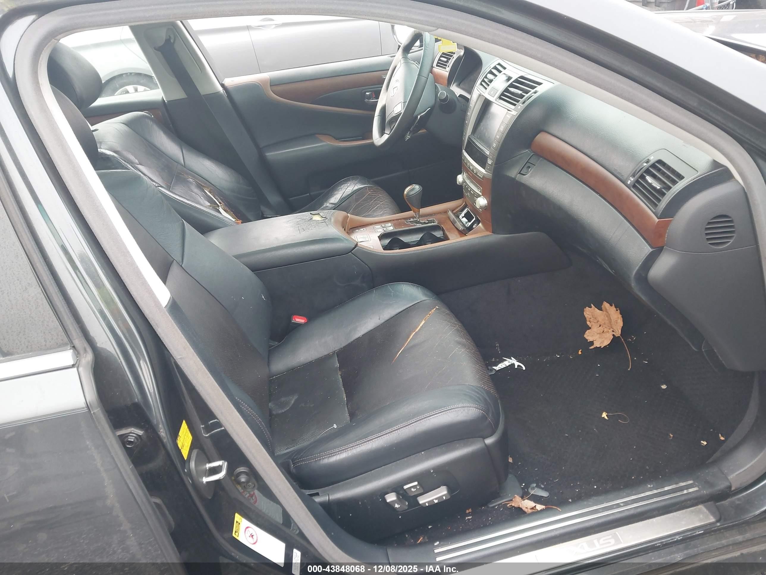 2011 Lexus Ls 460   Black vin: JTHBL5EF8B5102483