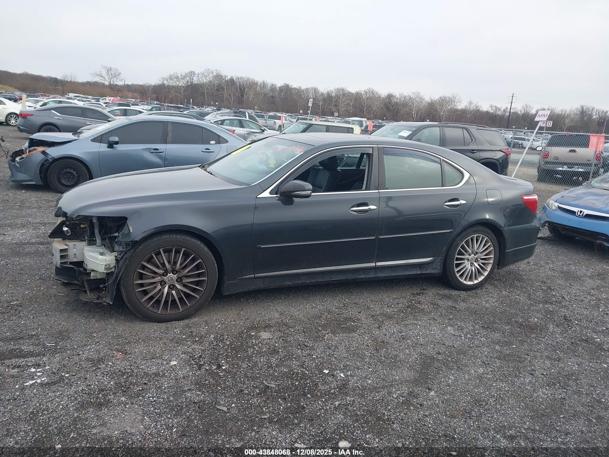 2011 Lexus Ls 460   Black vin: JTHBL5EF8B5102483