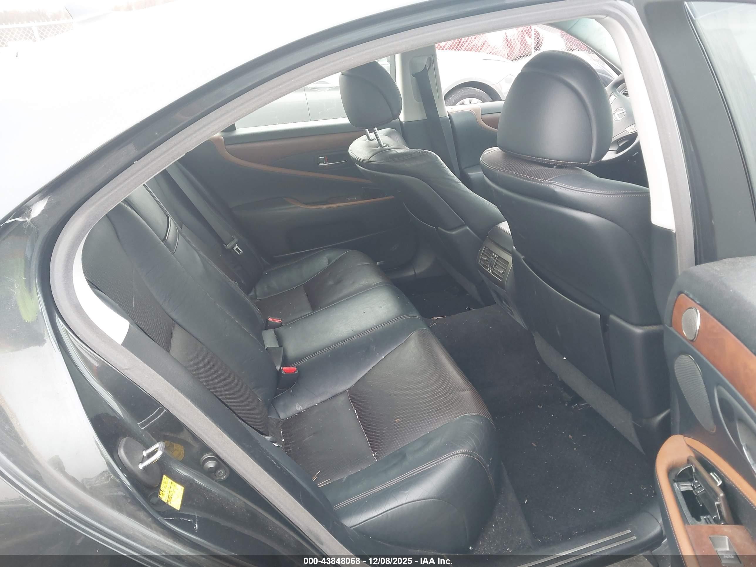 2011 Lexus Ls 460   Black vin: JTHBL5EF8B5102483