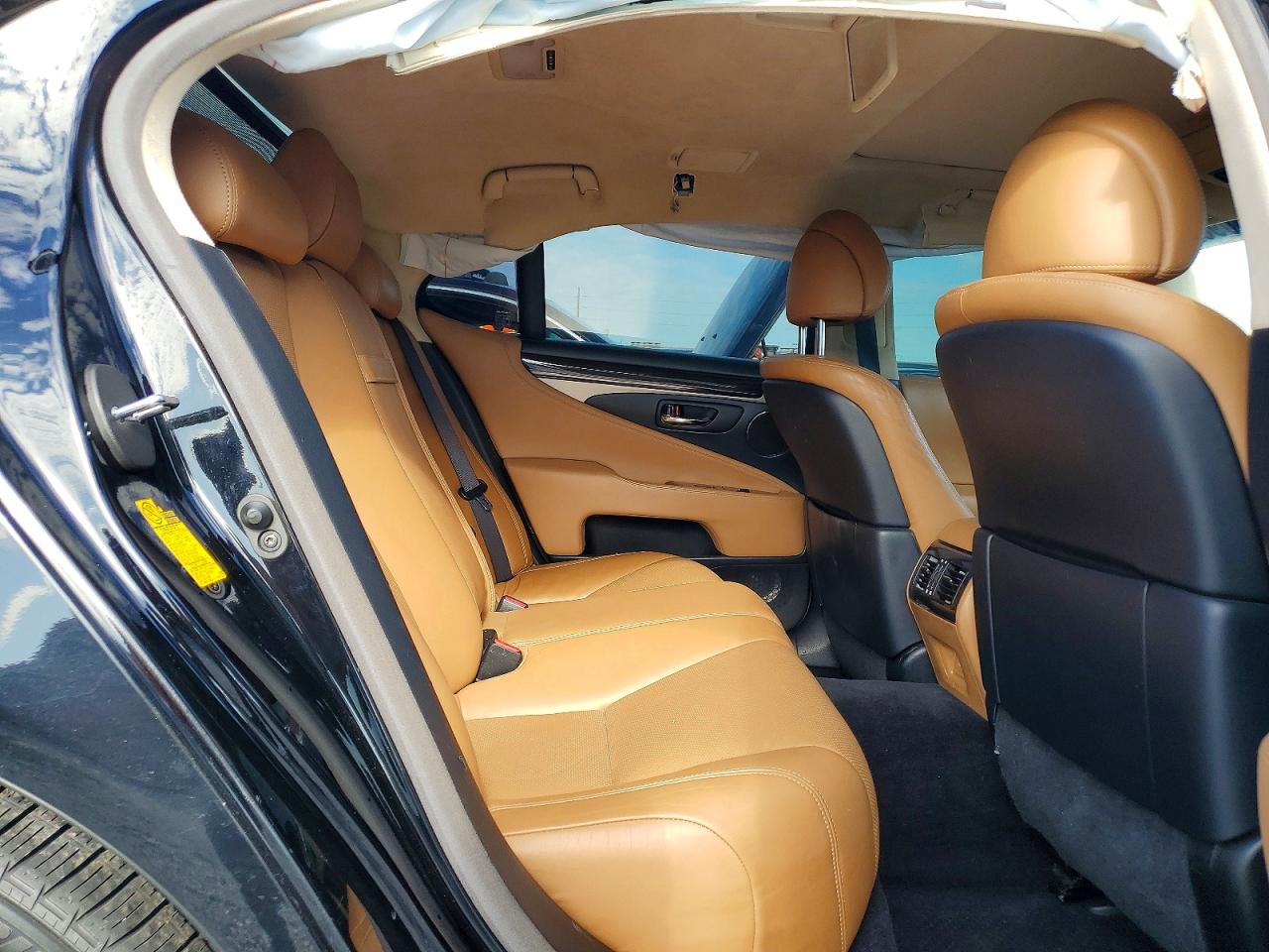 2014 Lexus Ls 460 Черный vin: JTHBL5EF8E5125654