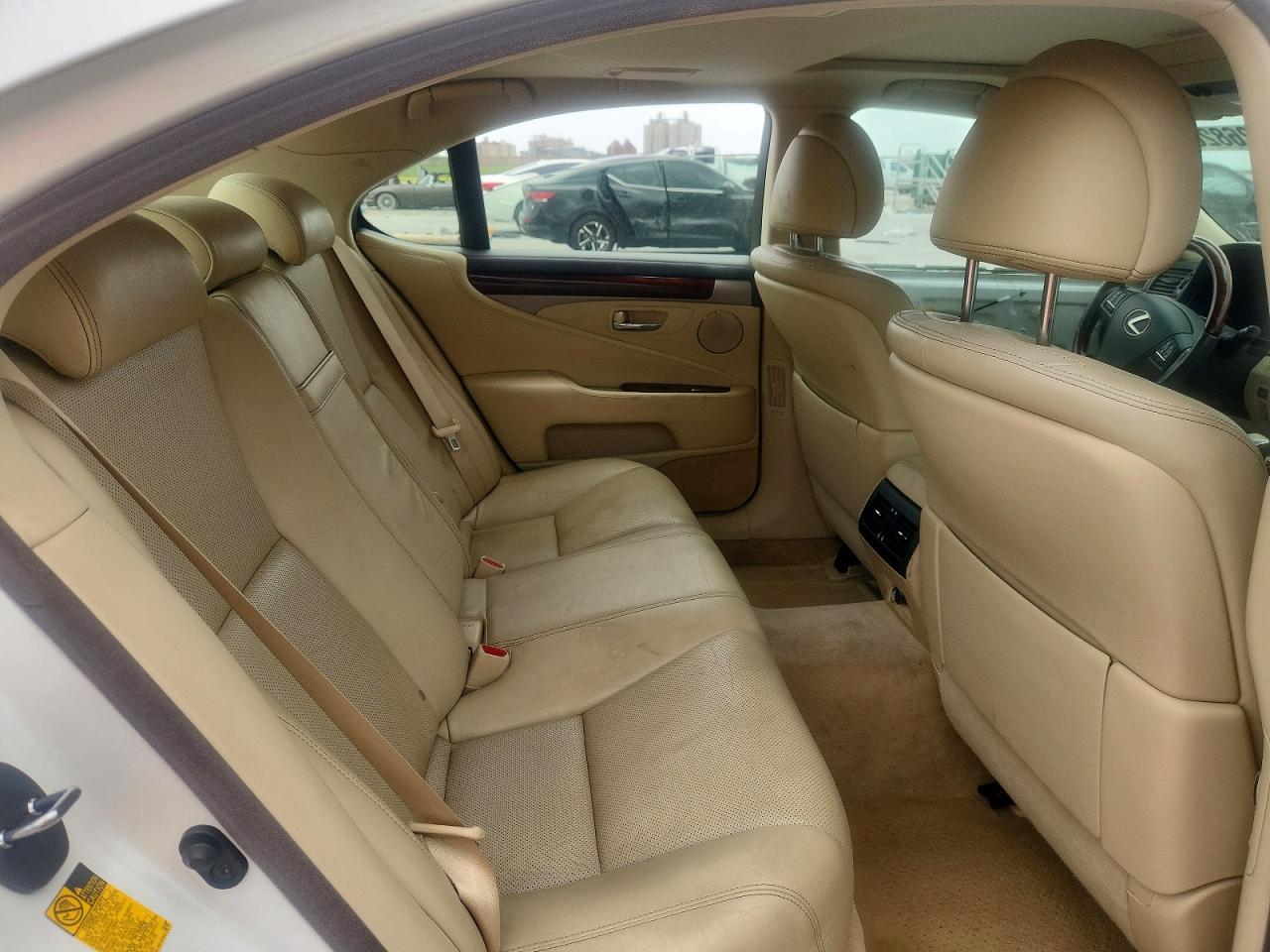 2014 Lexus Ls 460 Белый vin: JTHBL5EF8E5128716