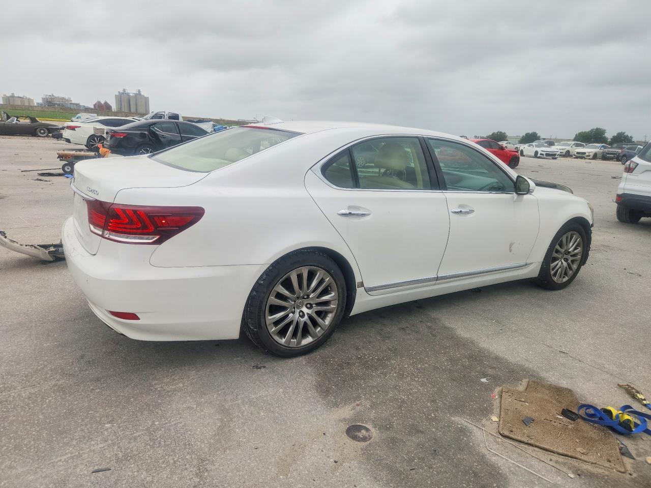 2014 Lexus Ls 460 Белый vin: JTHBL5EF8E5128716