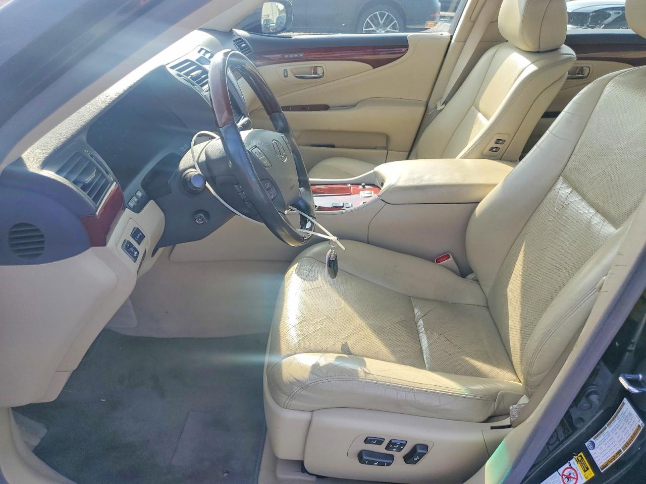 2011 Lexus Ls 460 Черный vin: JTHBL5EF9B5103867