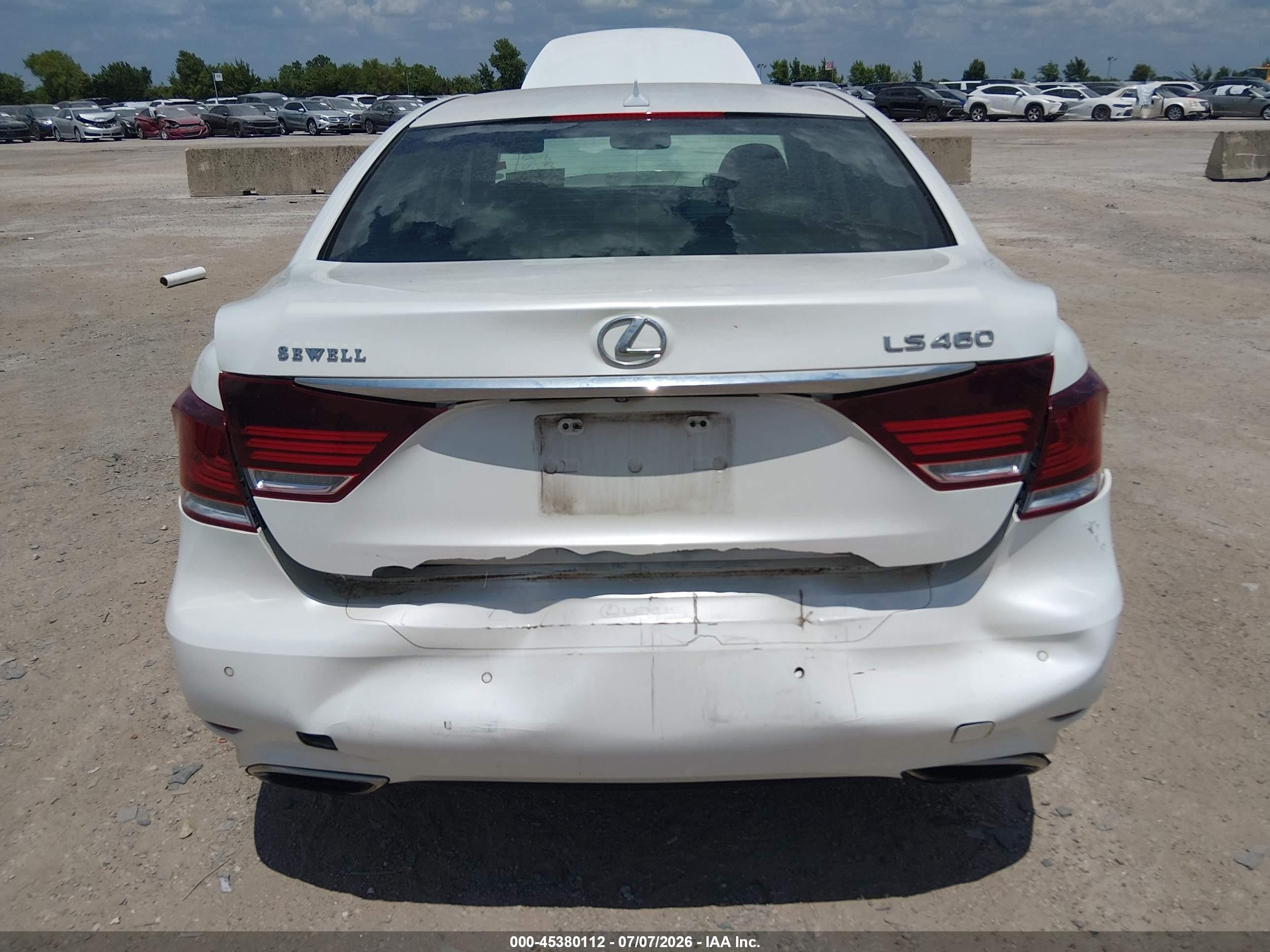 2013 Lexus Ls 460   White vin: JTHBL5EF9D5124673