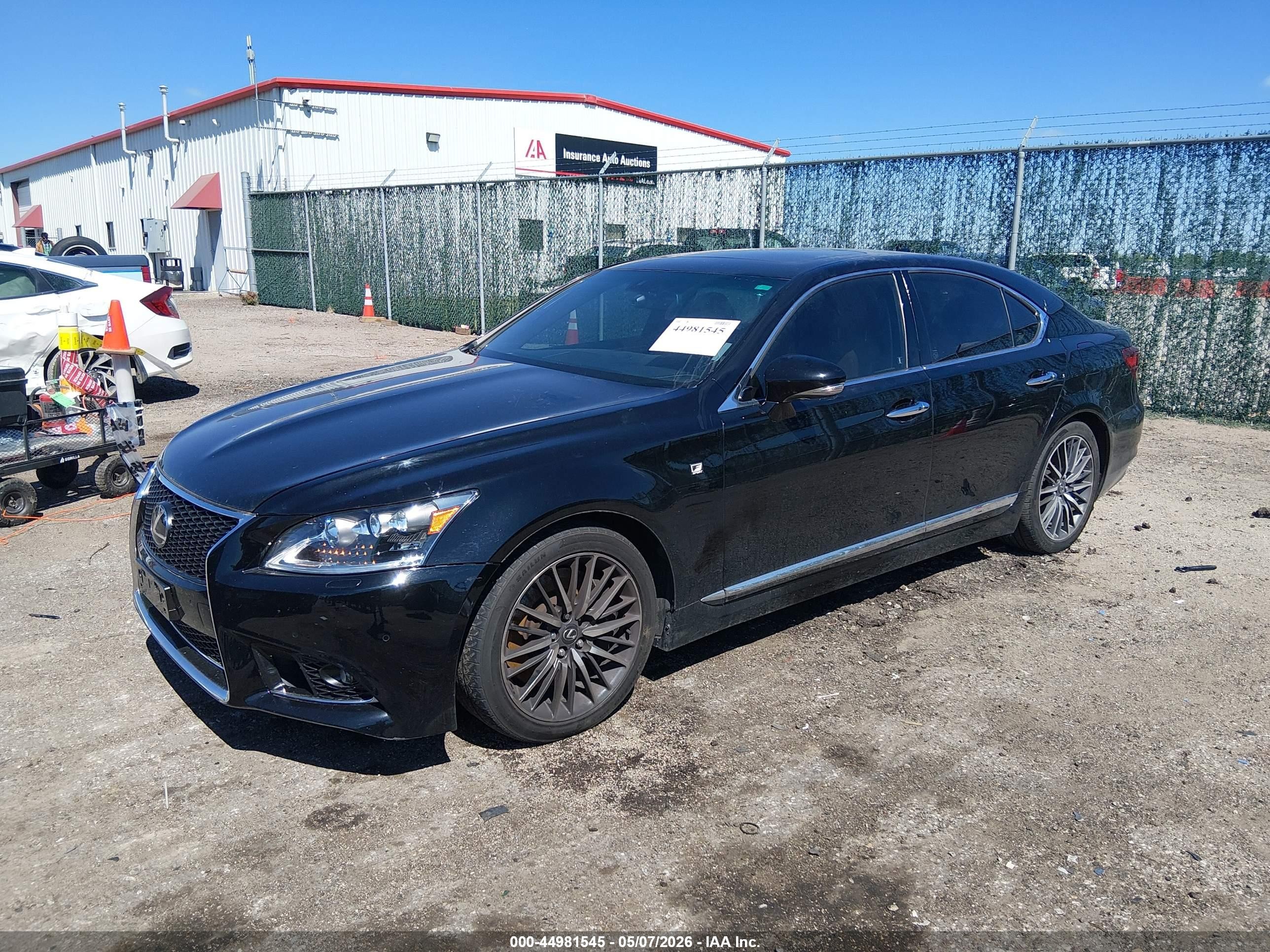 2014 Lexus Ls 460   Black vin: JTHBL5EF9E5127722