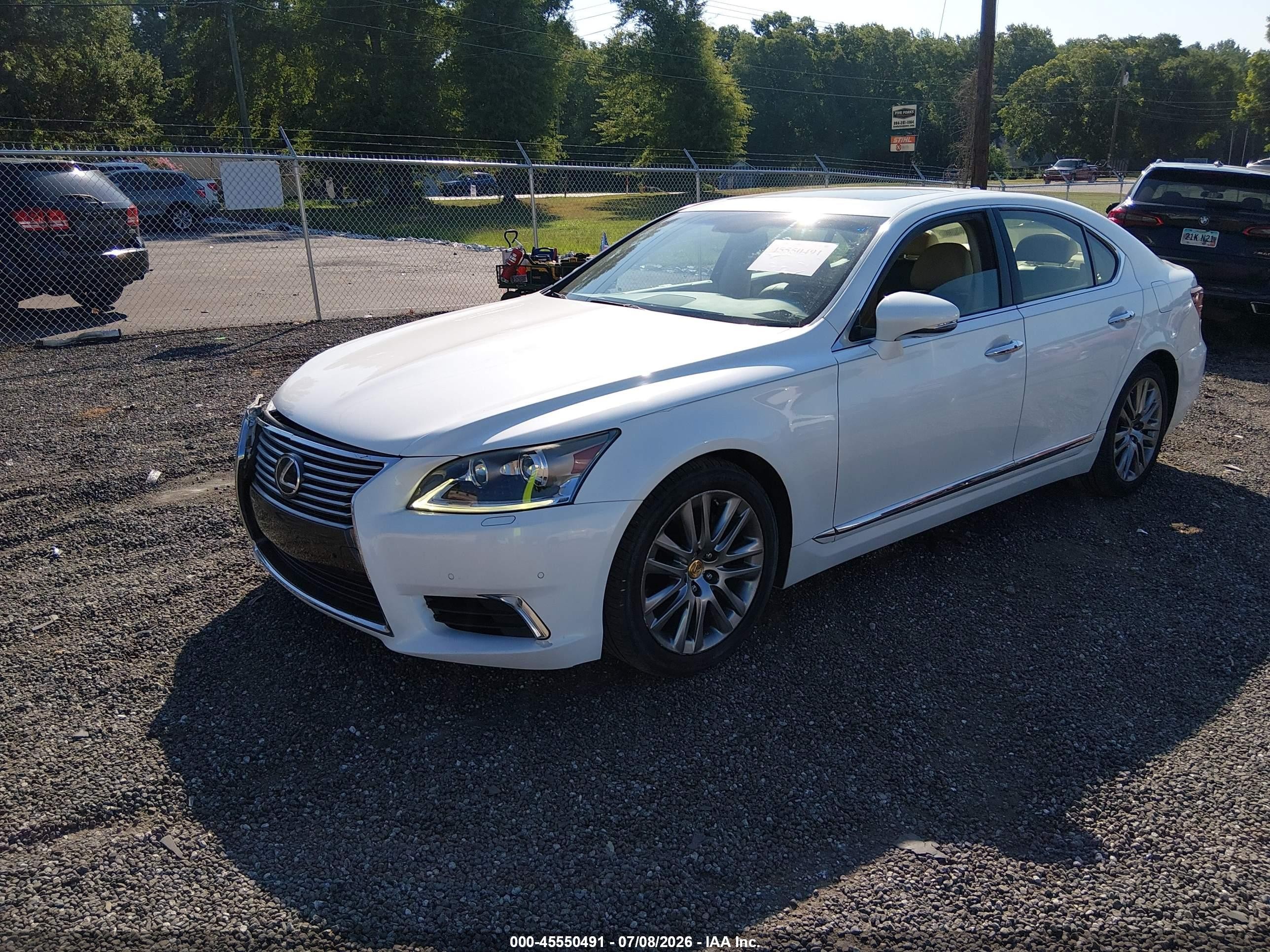 2014 Lexus Ls 460   White vin: JTHBL5EF9E5128580