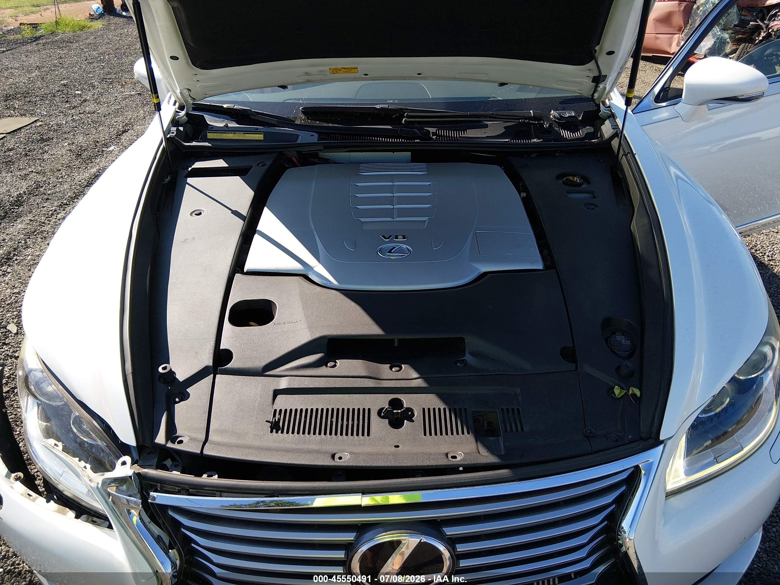 2014 Lexus Ls 460   White vin: JTHBL5EF9E5128580