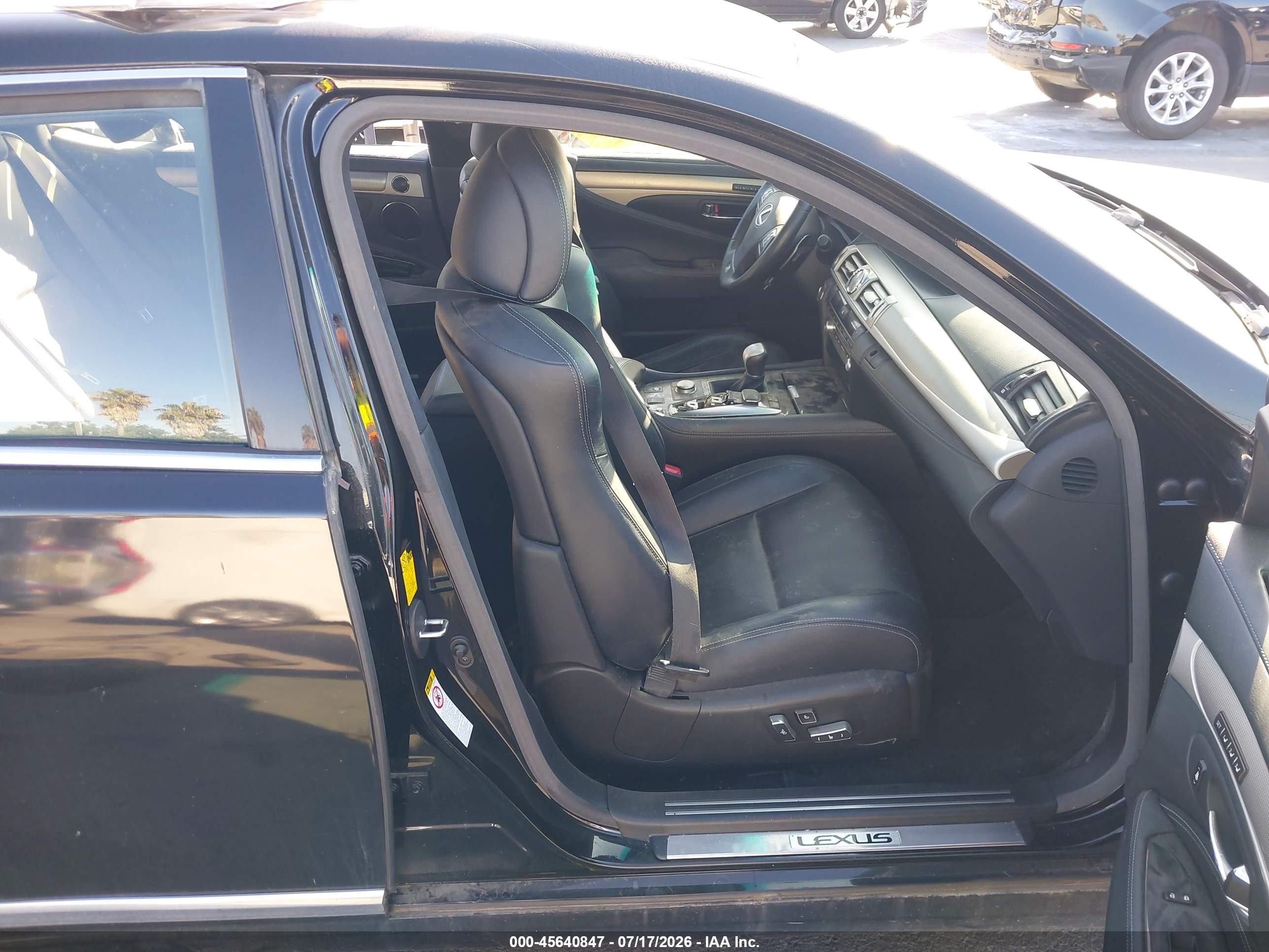 2014 Lexus Ls 460   Black vin: JTHBL5EF9E5128739