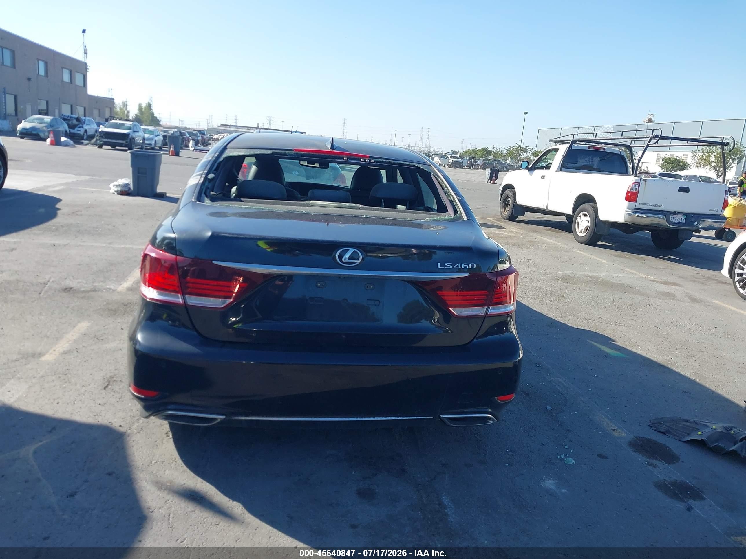 2014 Lexus Ls 460   Black vin: JTHBL5EF9E5128739