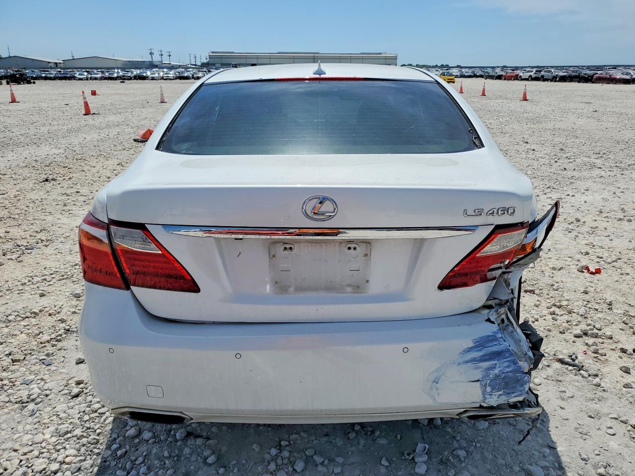 2011 Lexus Ls 460 White vin: JTHBL5EFXB5103019