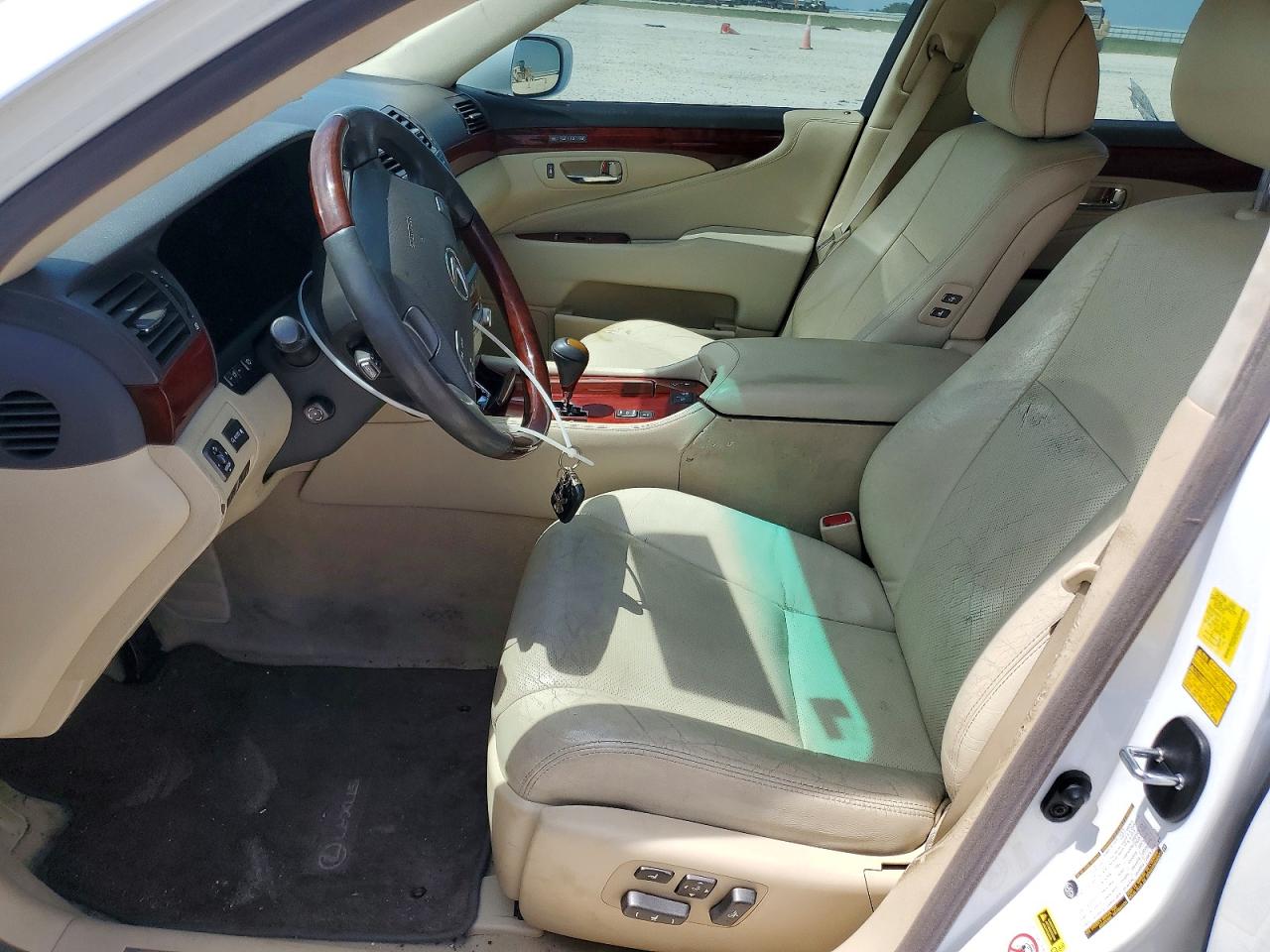 2011 Lexus Ls 460 White vin: JTHBL5EFXB5103019