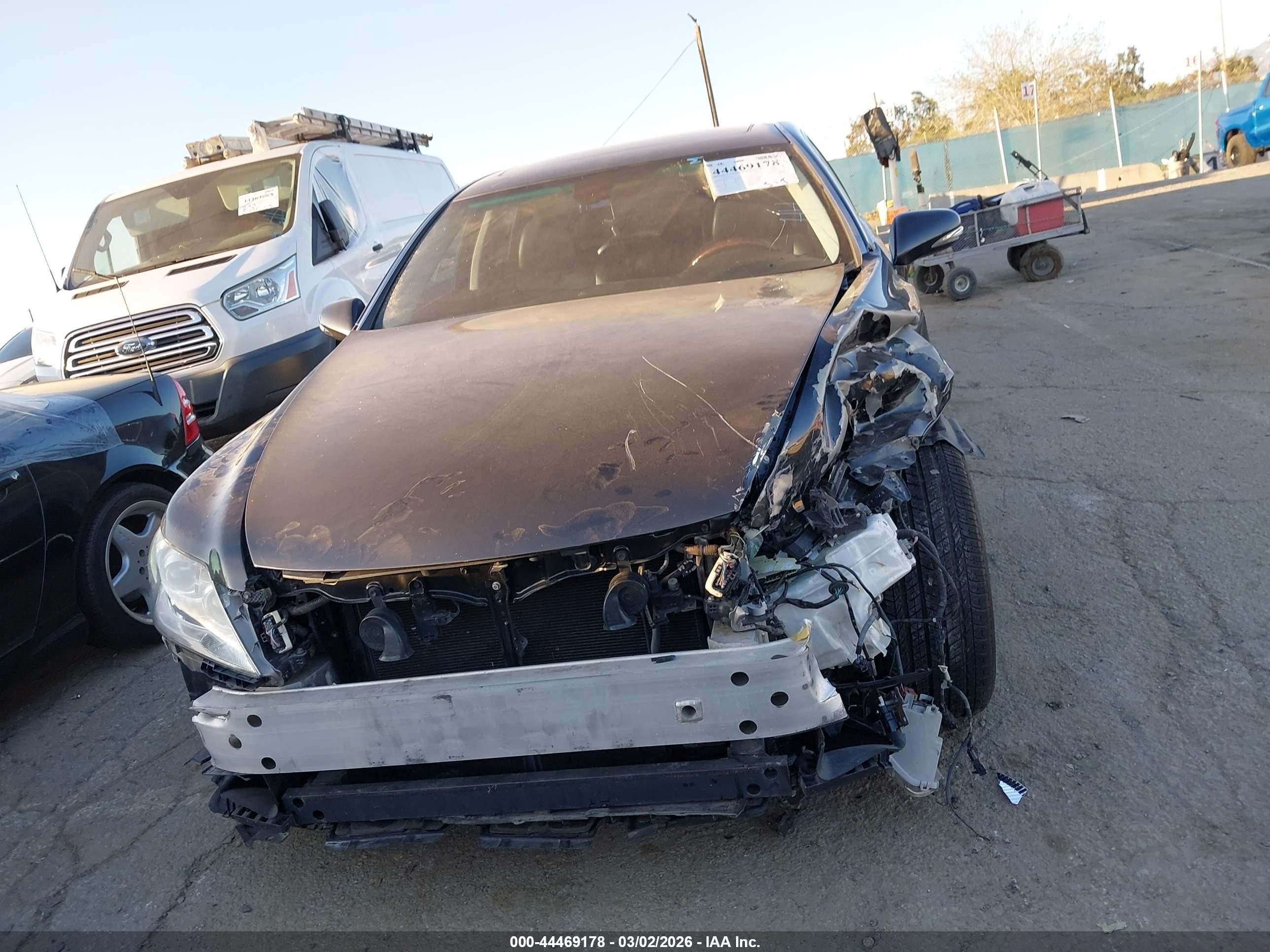 2011 Lexus Ls 460   Серый vin: JTHBL5EFXB5103540
