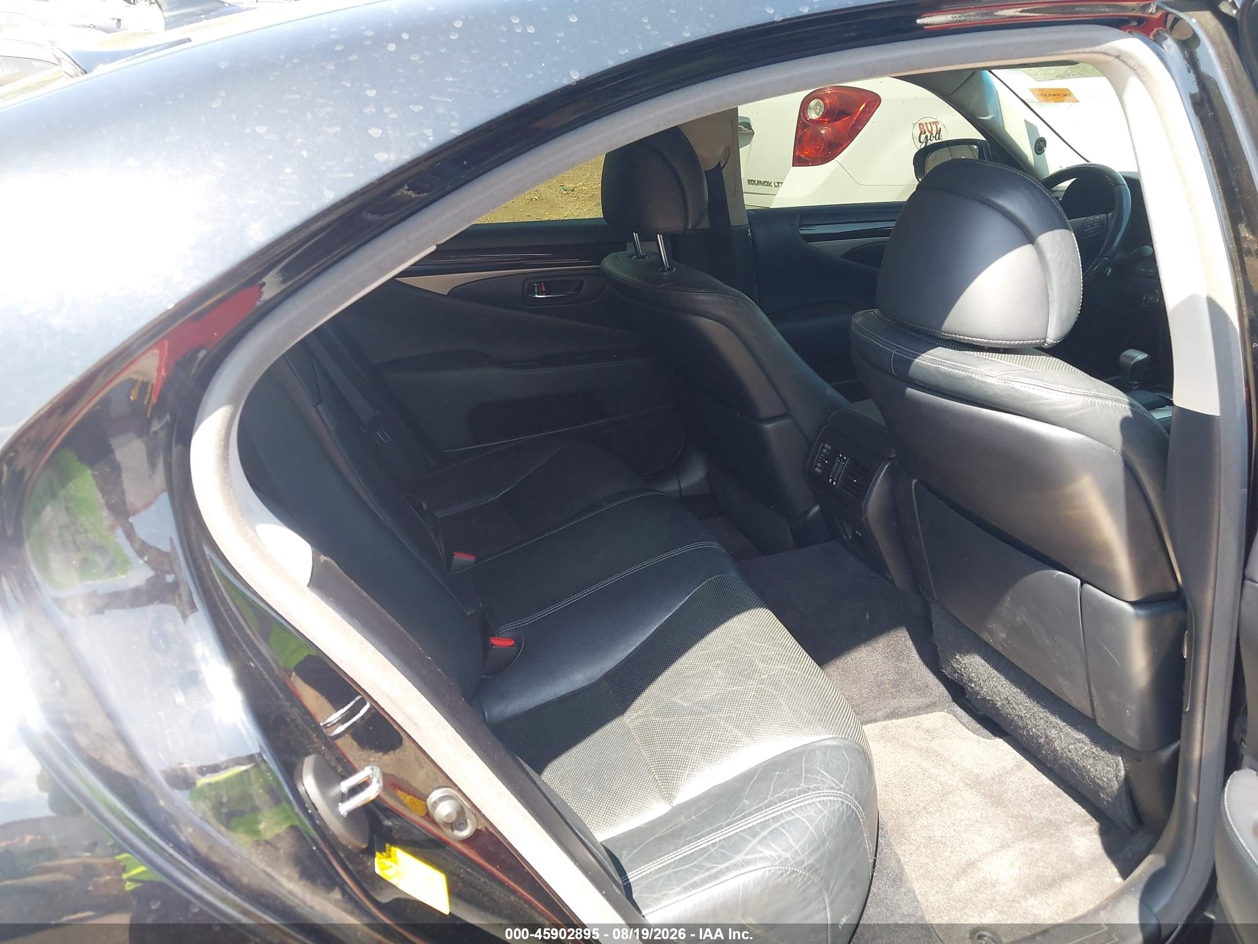 2013 Lexus Ls 460   Black vin: JTHBL5EFXD5123385