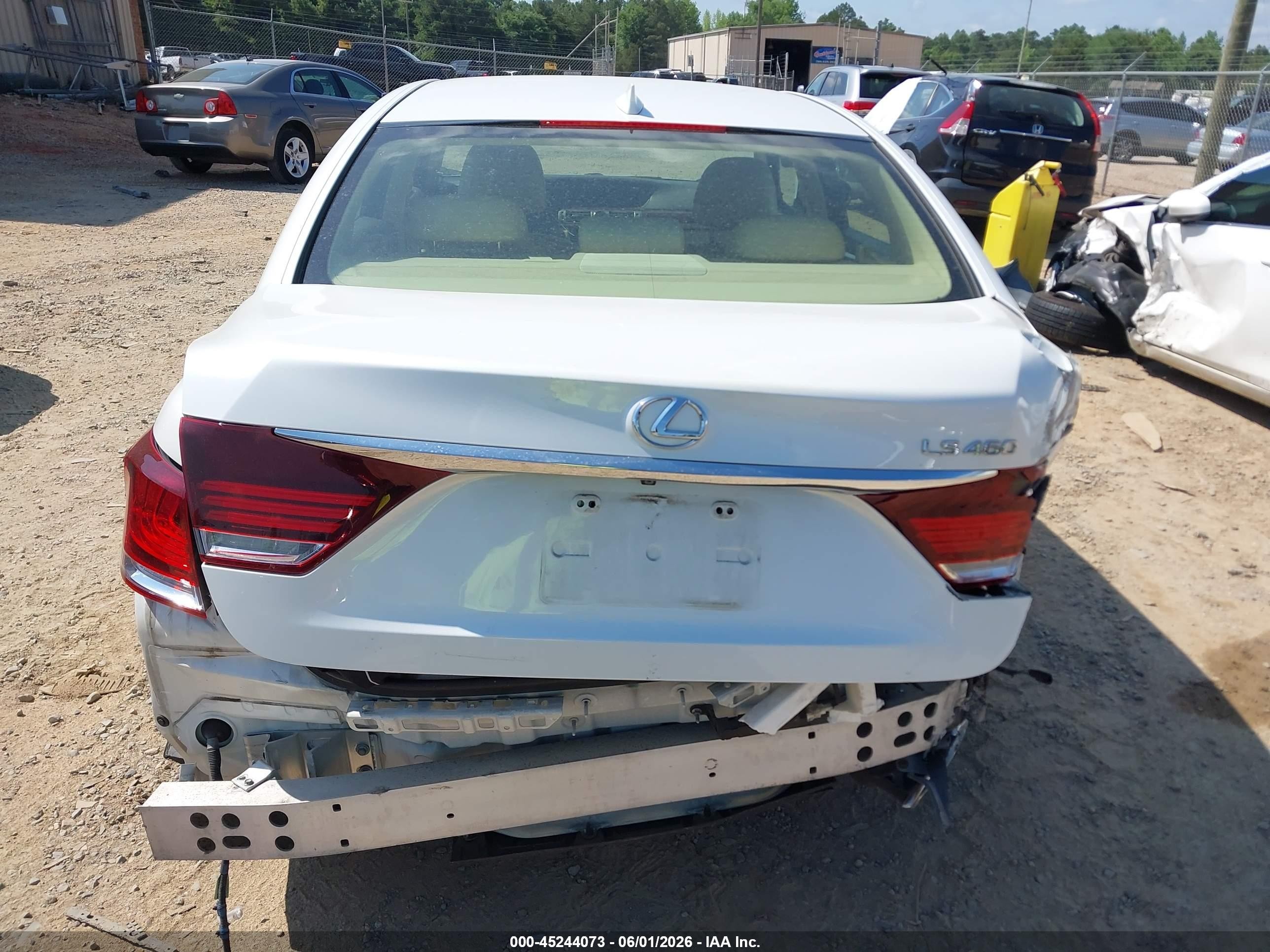 2014 Lexus Ls 460   White vin: JTHBL5EFXE5126854