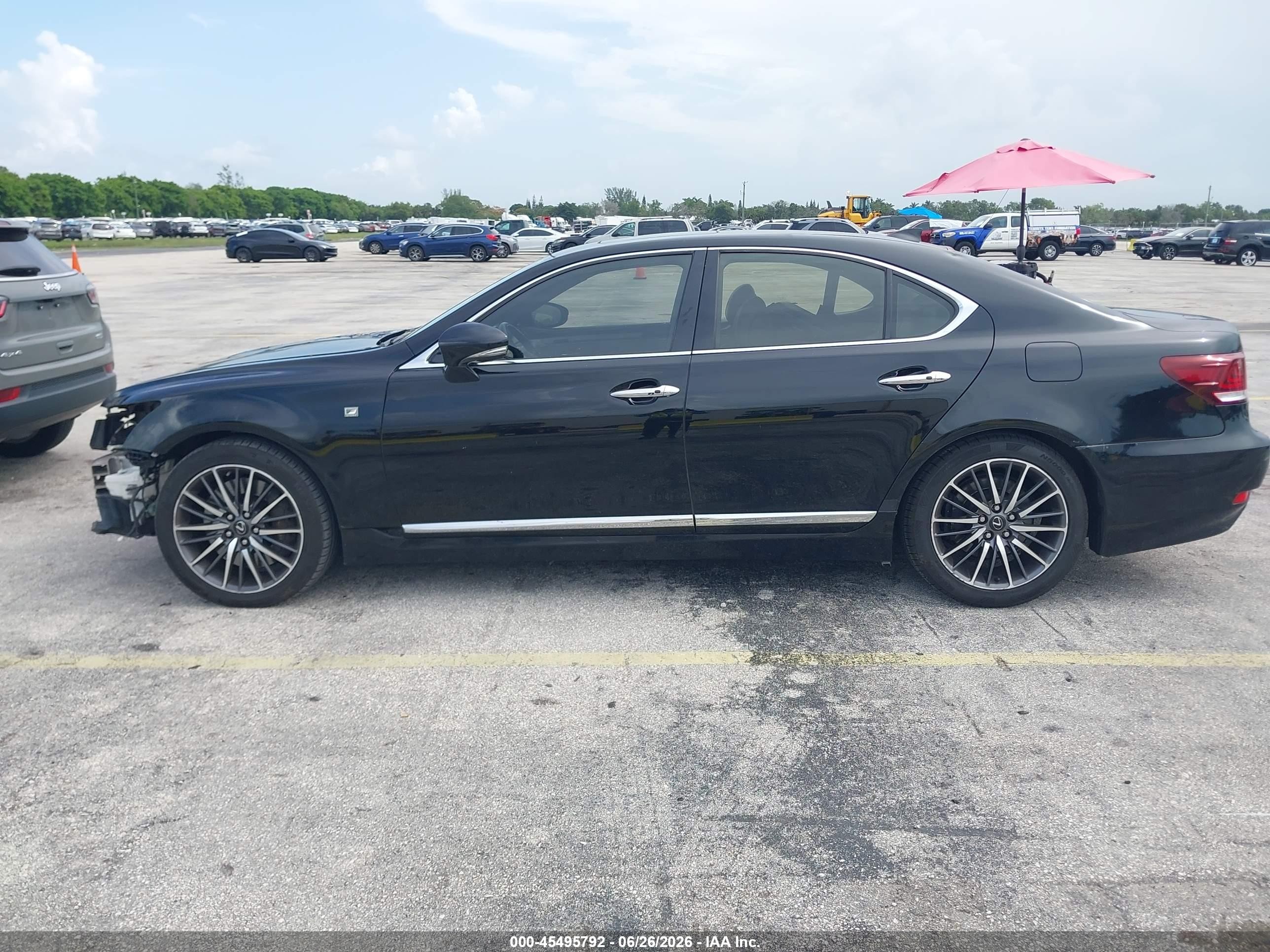 2014 Lexus Ls 460 Black vin: JTHBL5EFXE5131651