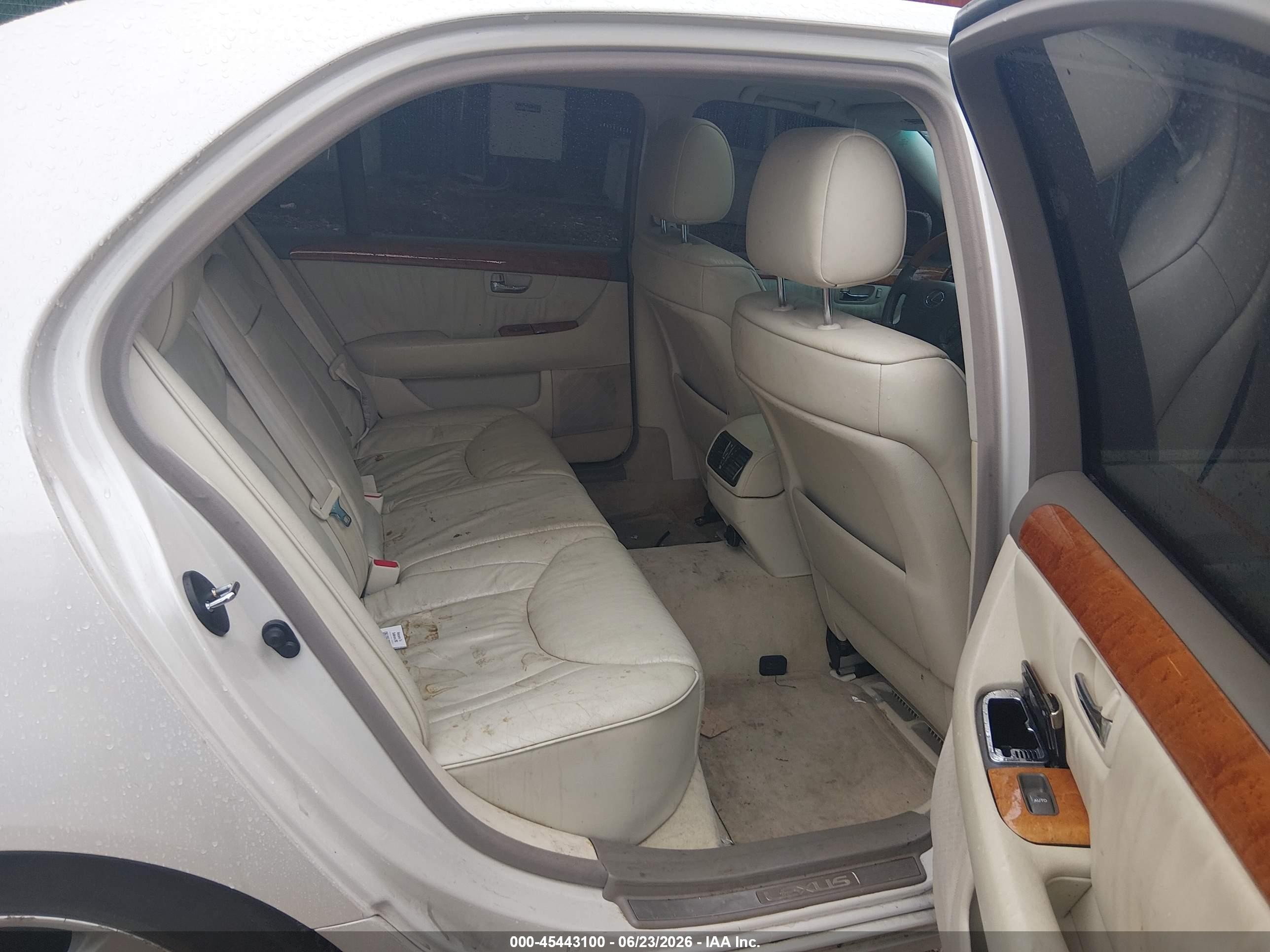 2002 Lexus Ls 430   White vin: JTHBN30F020057168