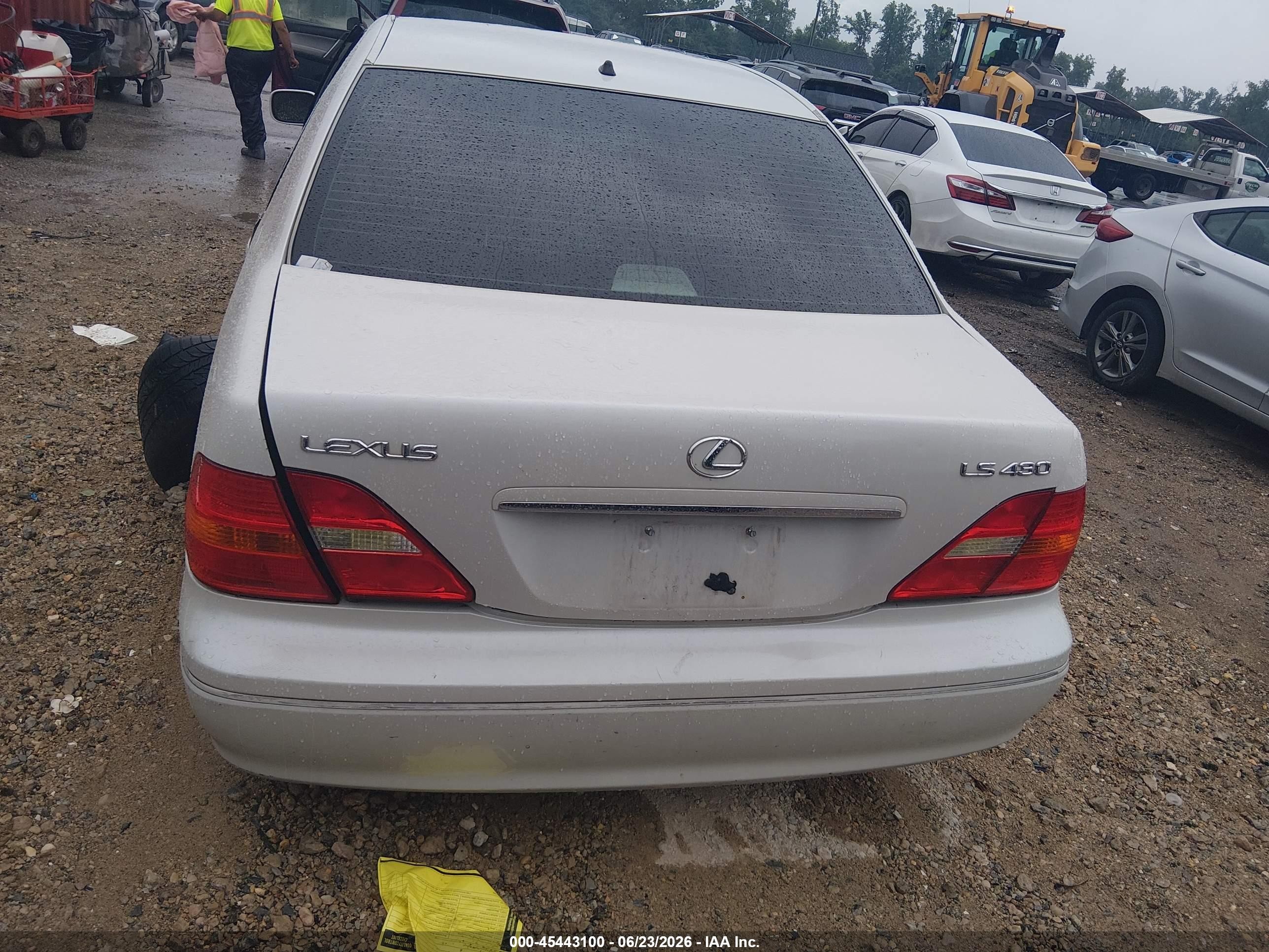 2002 Lexus Ls 430   White vin: JTHBN30F020057168