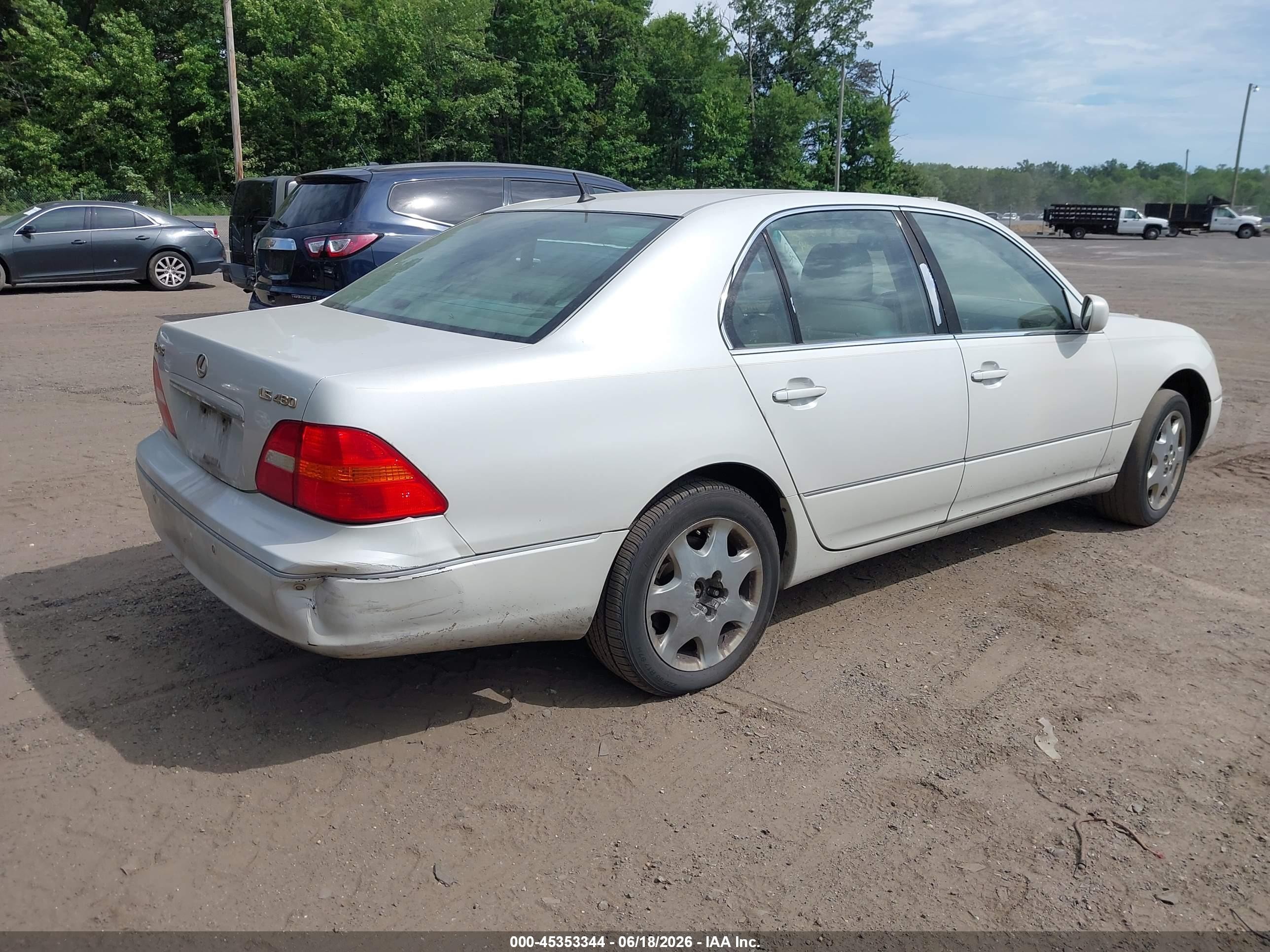 2002 Lexus Ls 430   White vin: JTHBN30F120067837
