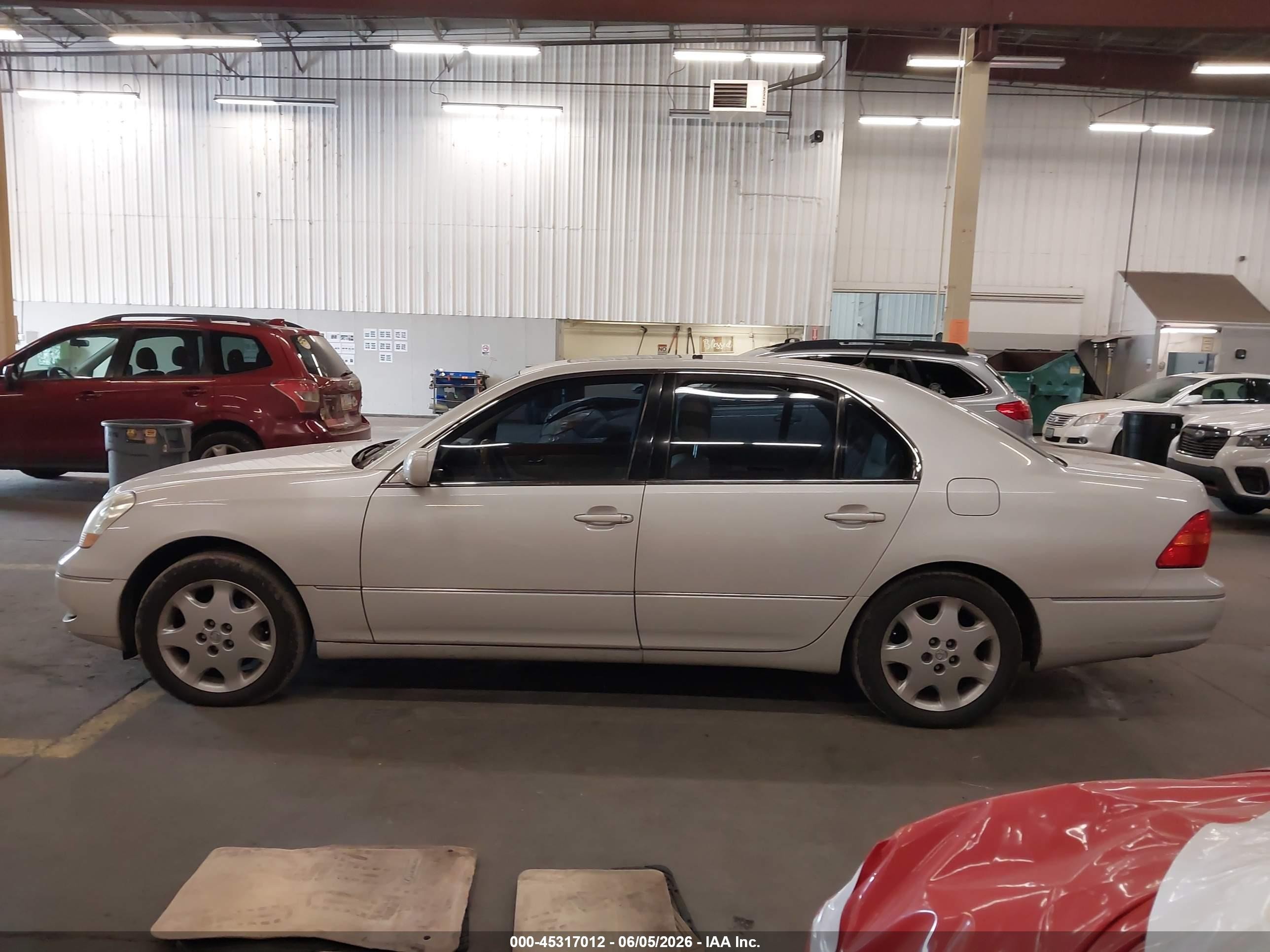2003 Lexus Ls 430   White vin: JTHBN30F130123521