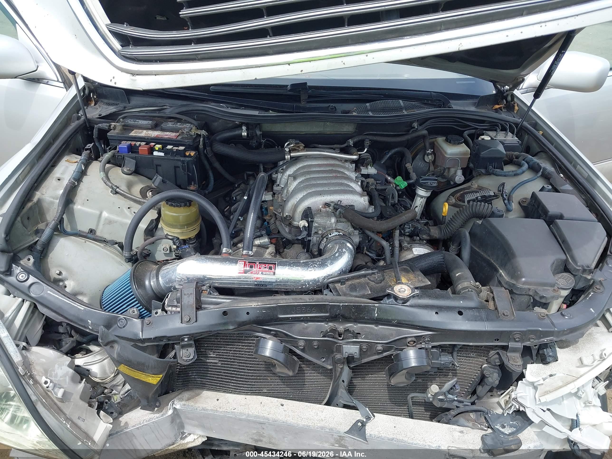 2001 Lexus Ls 430   Silver vin: JTHBN30F410021319
