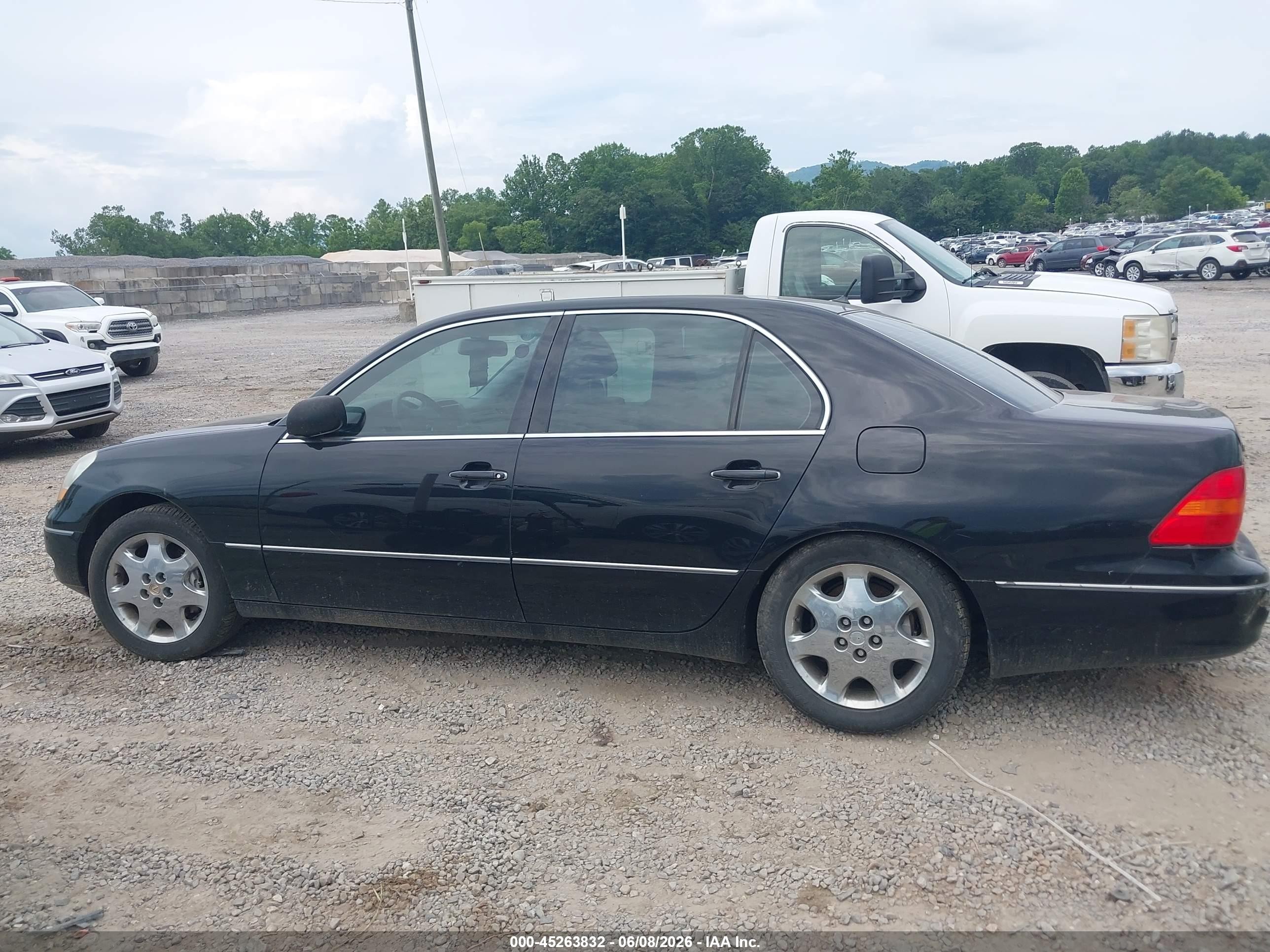 2002 Lexus Ls 430   Black vin: JTHBN30F520065895