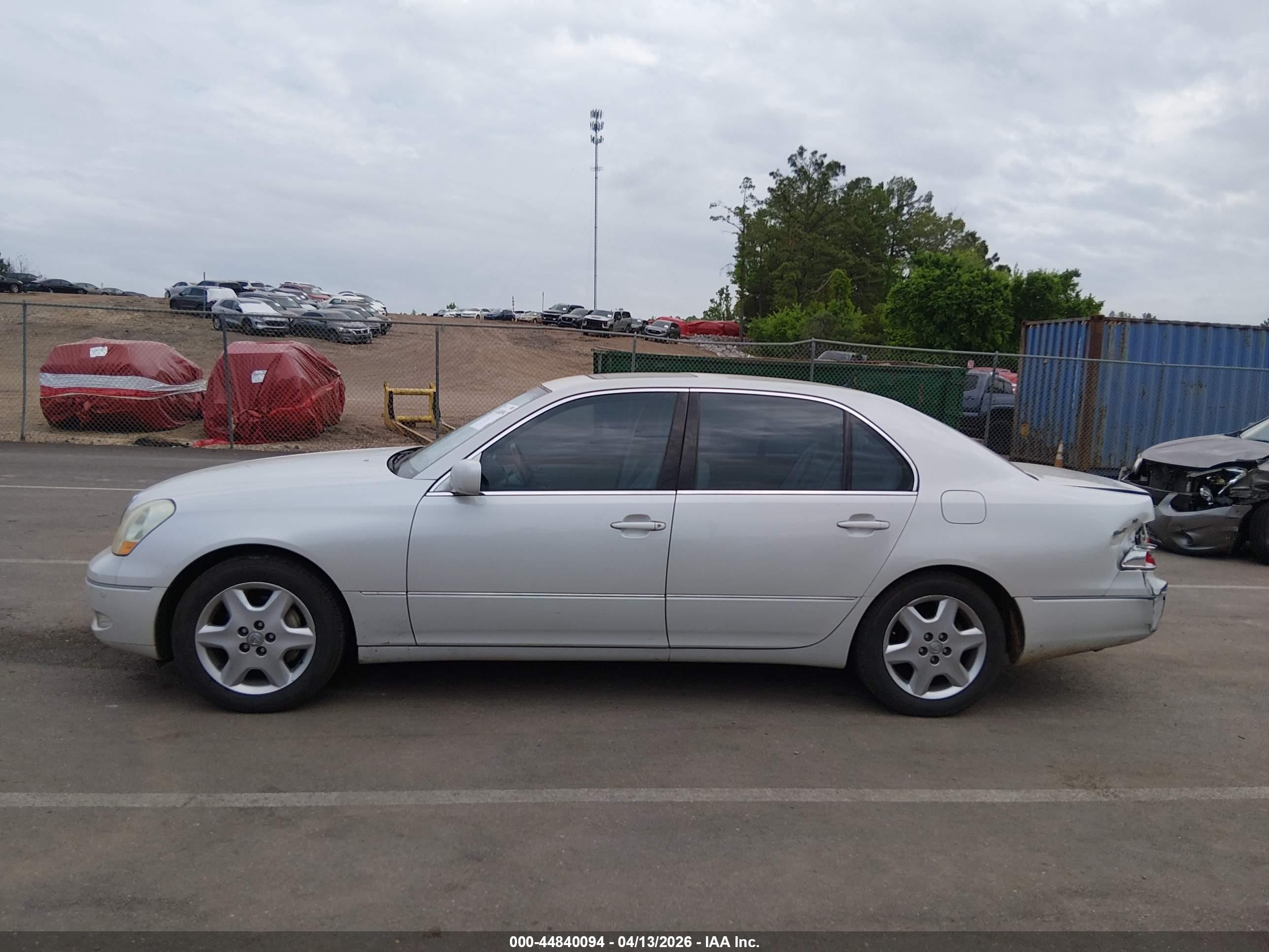 2003 Lexus Ls 430   White vin: JTHBN30F530119374