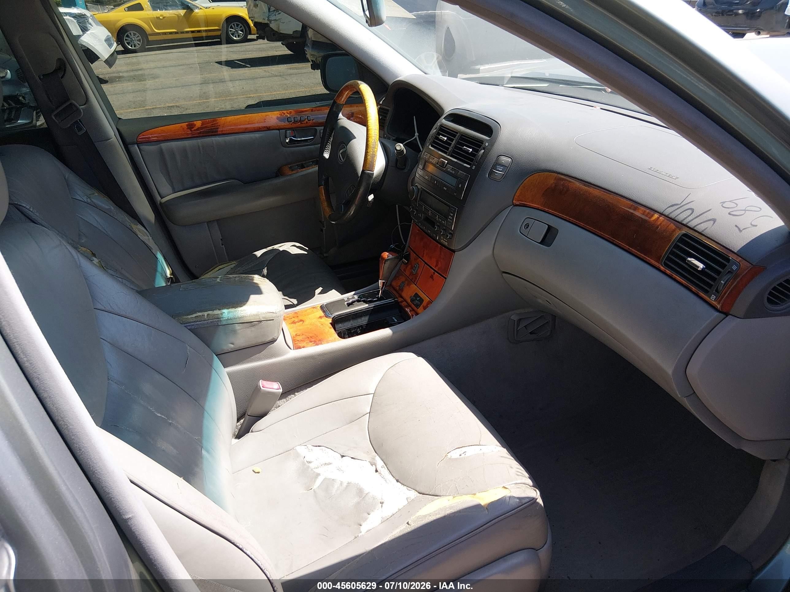 2001 Lexus Ls 430   Green vin: JTHBN30F610008815