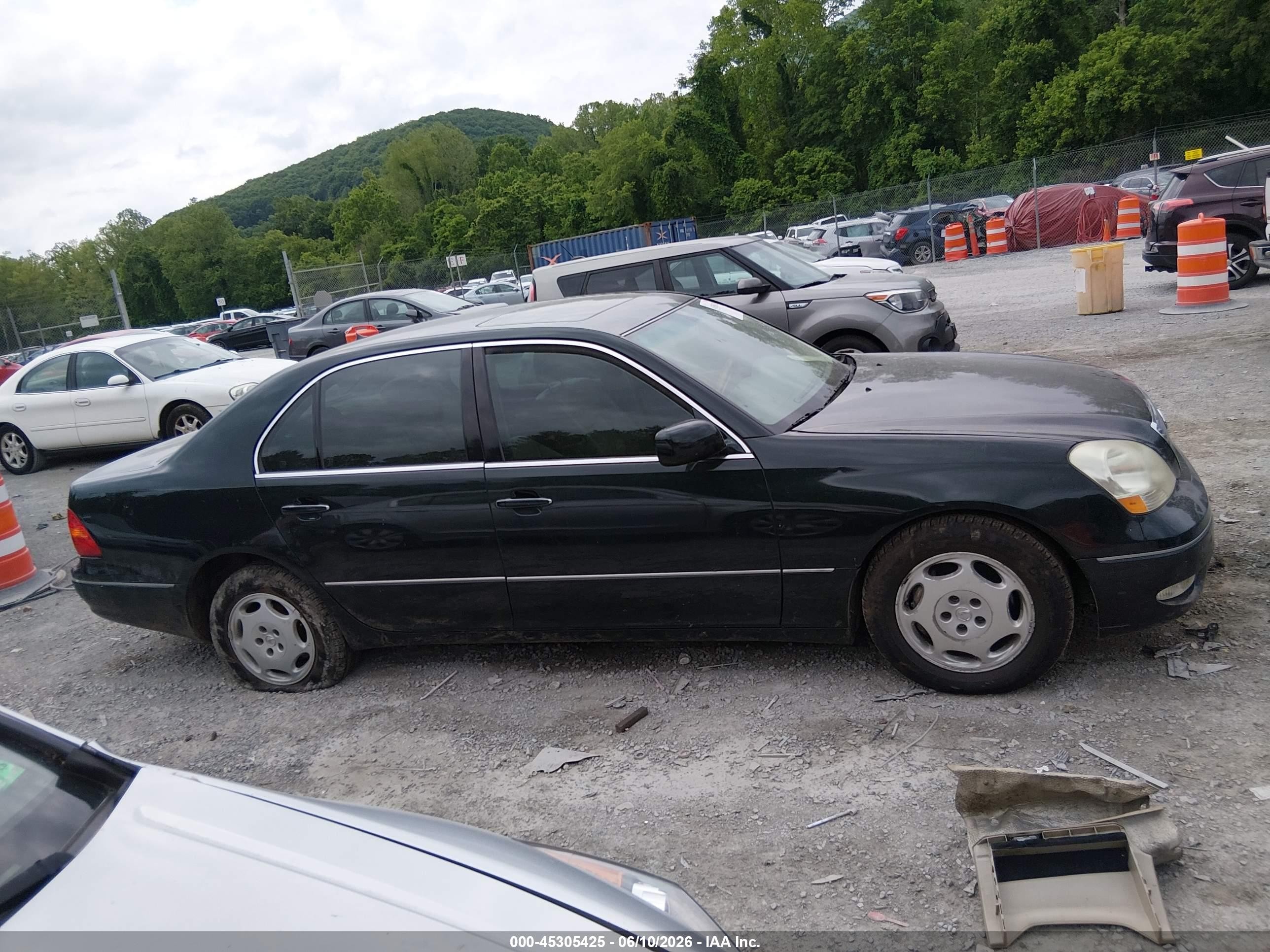 2001 Lexus Ls 430   Black vin: JTHBN30F810015944