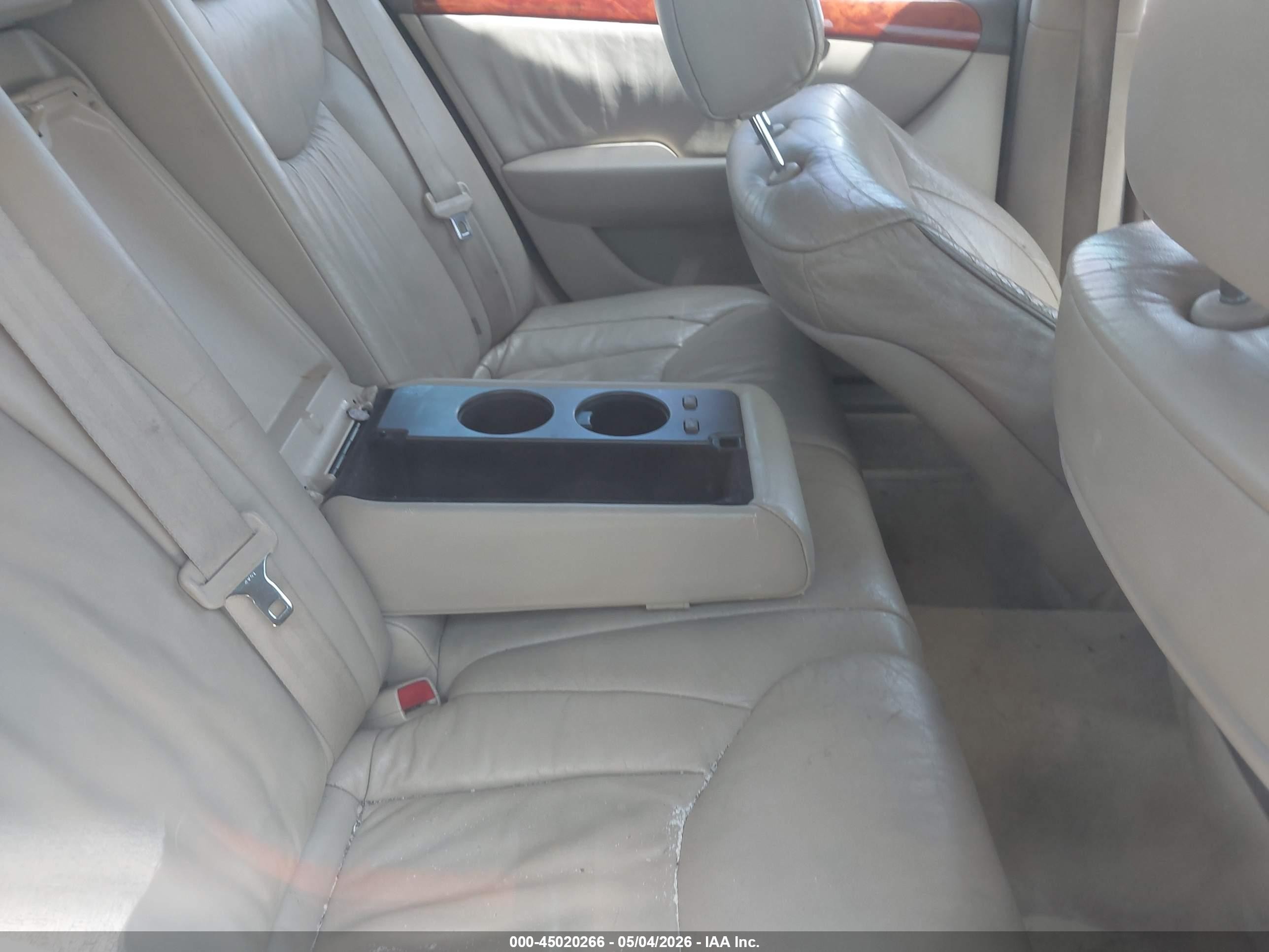 2002 Lexus Ls 430   Gold vin: JTHBN30F820056544