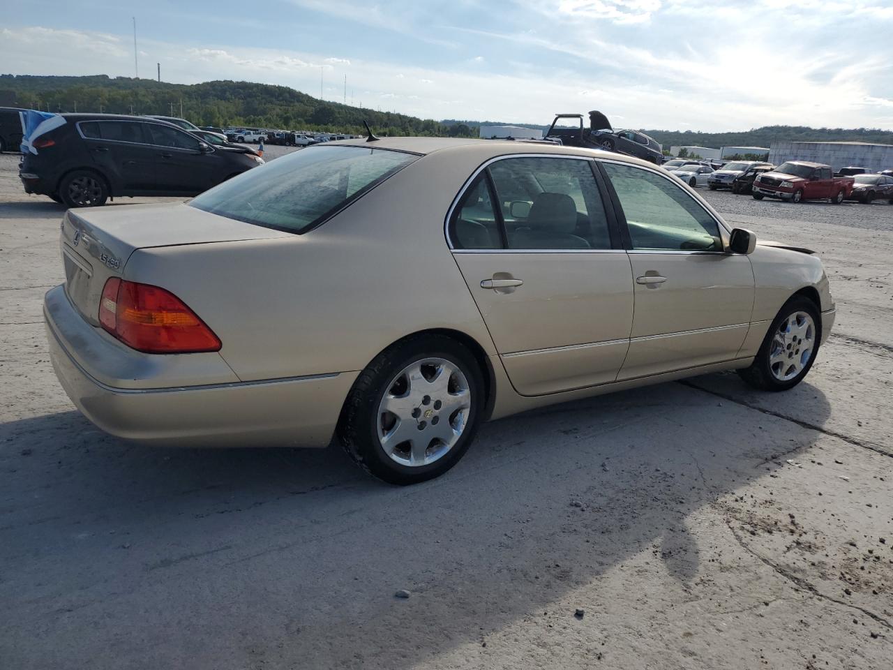 2002 Lexus Ls 430 Gold vin: JTHBN30F820062537