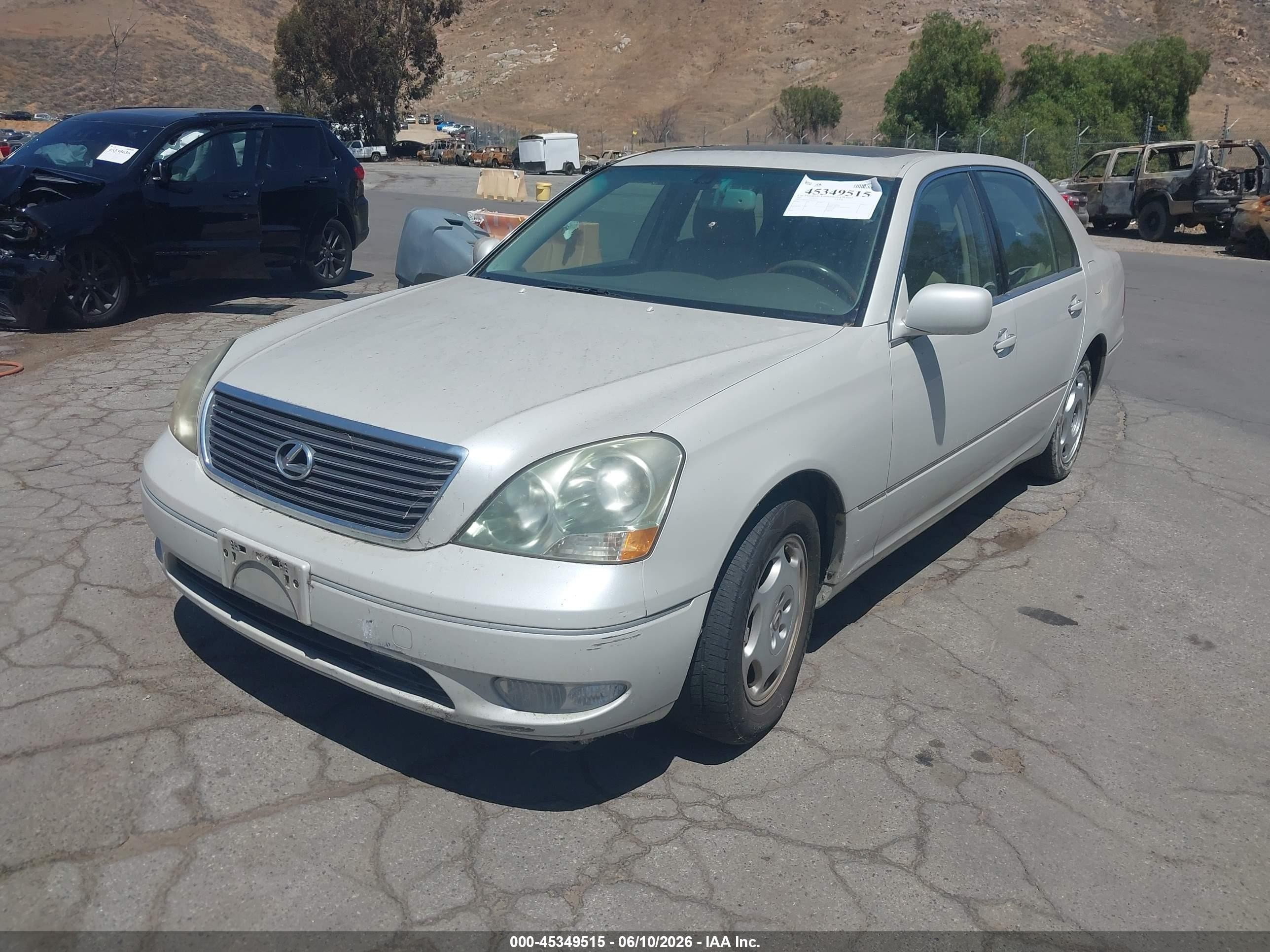 2001 Lexus Ls 430   White vin: JTHBN30F910025933