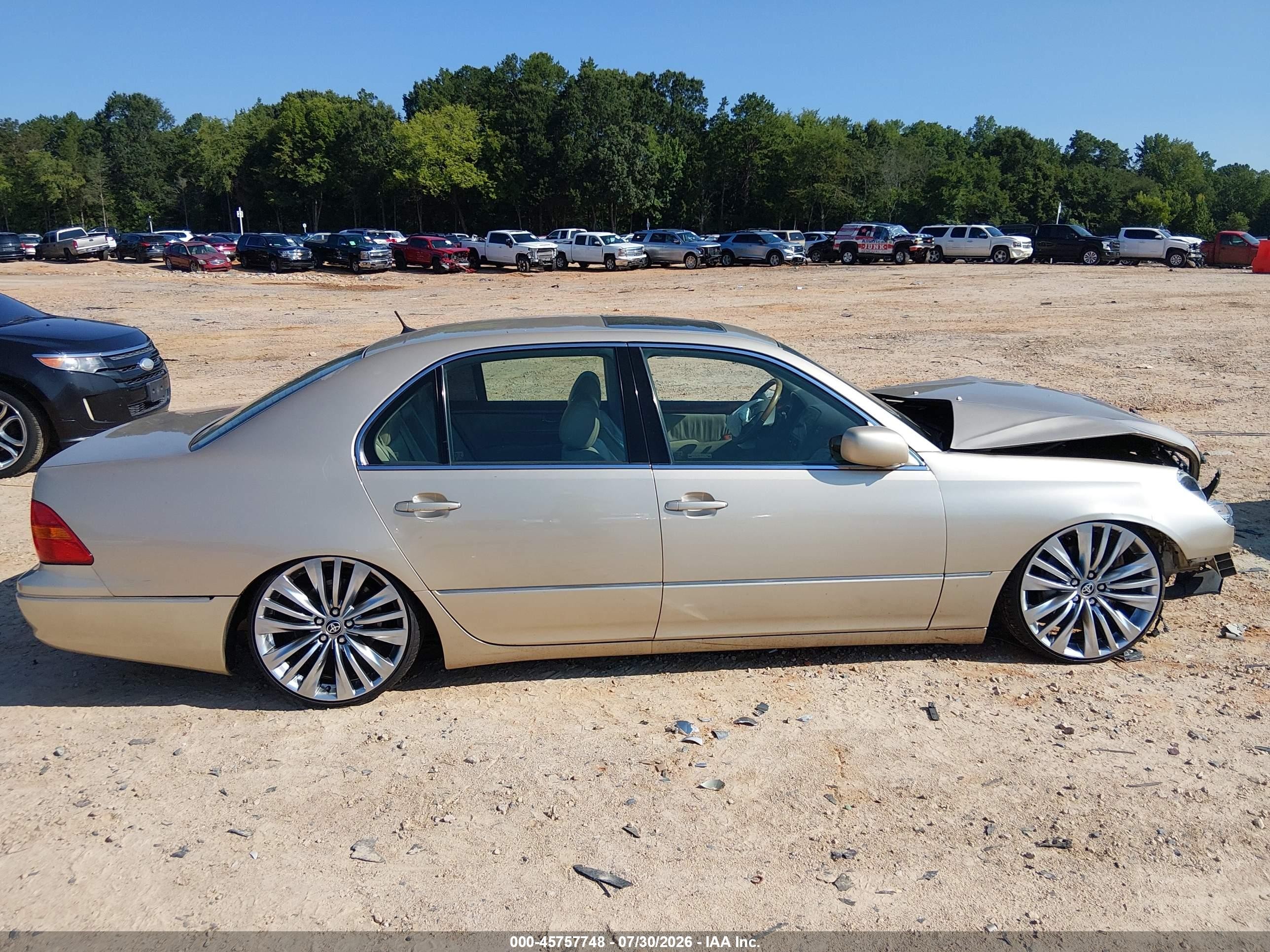 2002 Lexus Ls 430   Gold vin: JTHBN30F920063633